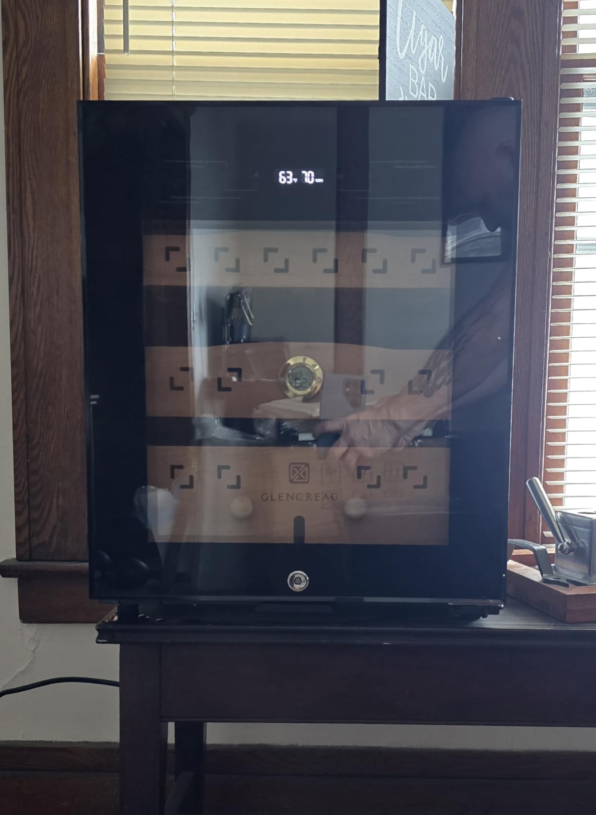 CM80D 75L Electric Cigar Humidor Cabinet with Compressor Cooling, 360° Circulation & Patented Ammonia Removal, Accurate Humidity & Temperature Control, Spanish Cedar Drawers, Lock & Light - 900 Counts customer photo 1