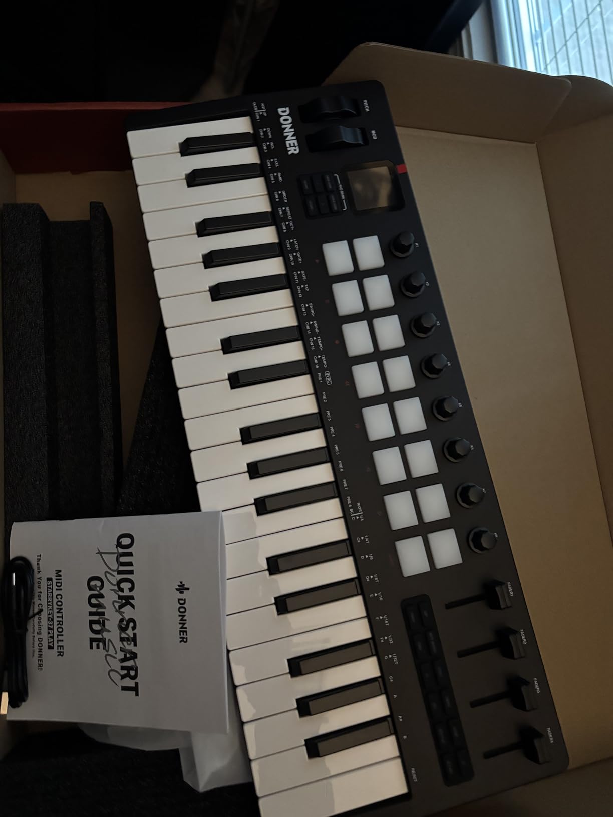 Donner STARRYKEY-37 PLAY MIDI Keyboard Controller, 37 Key Portable MIDI Controller with 128 Build-in Voices, 16 Drum Pads, Arpeggio, Sequencer, USB/Wireless Connection customer photo 2