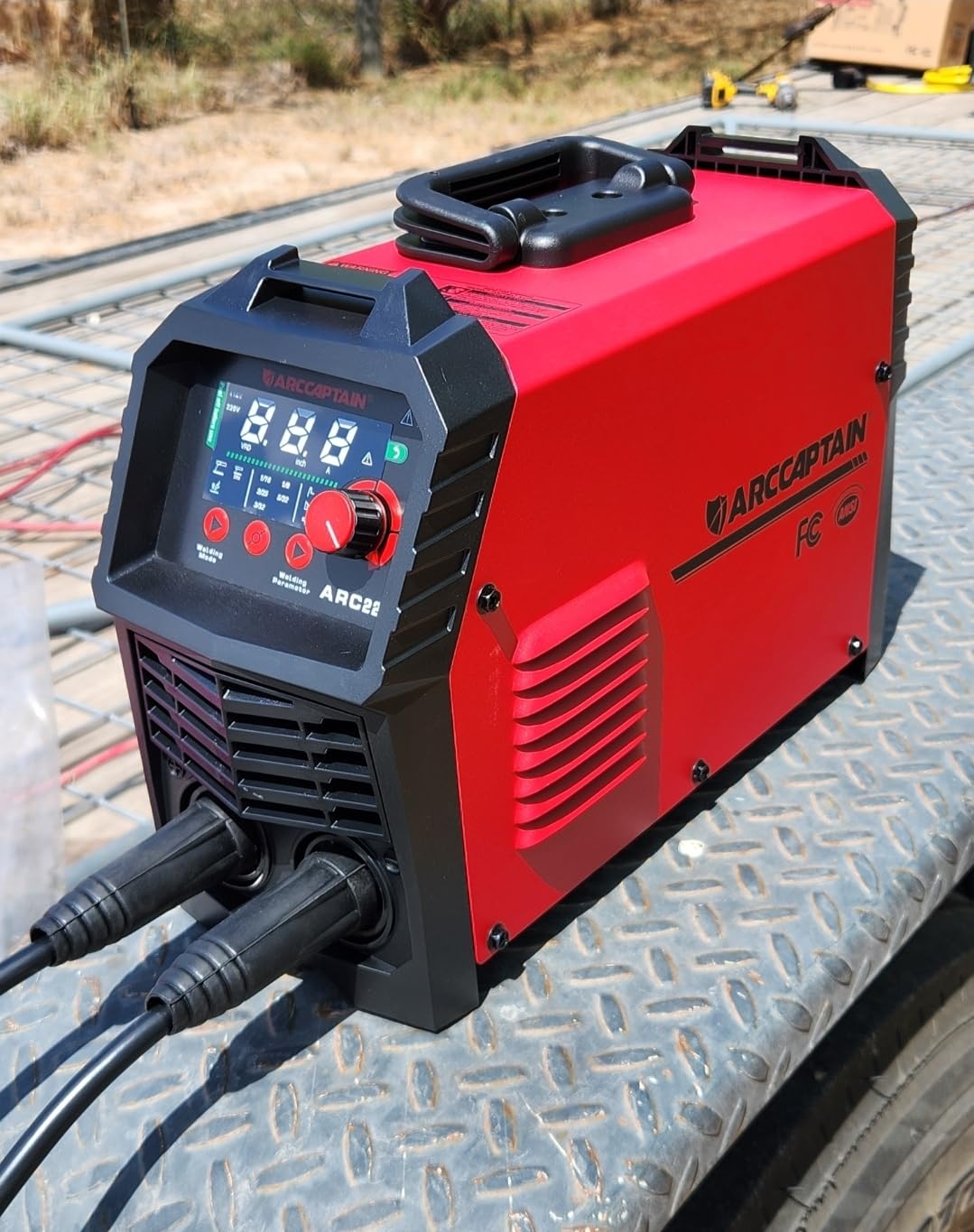 ARCCAPTAIN 220Amp 10PCS Rods Stick Welder, [Large LED Display] ARC/Lift TIG Welding Machine with Synergic Control, IGBT Inverter 110V/220V MMA Welder Machine with Hot Start, Arc force, and Anti-Stick customer photo 1
