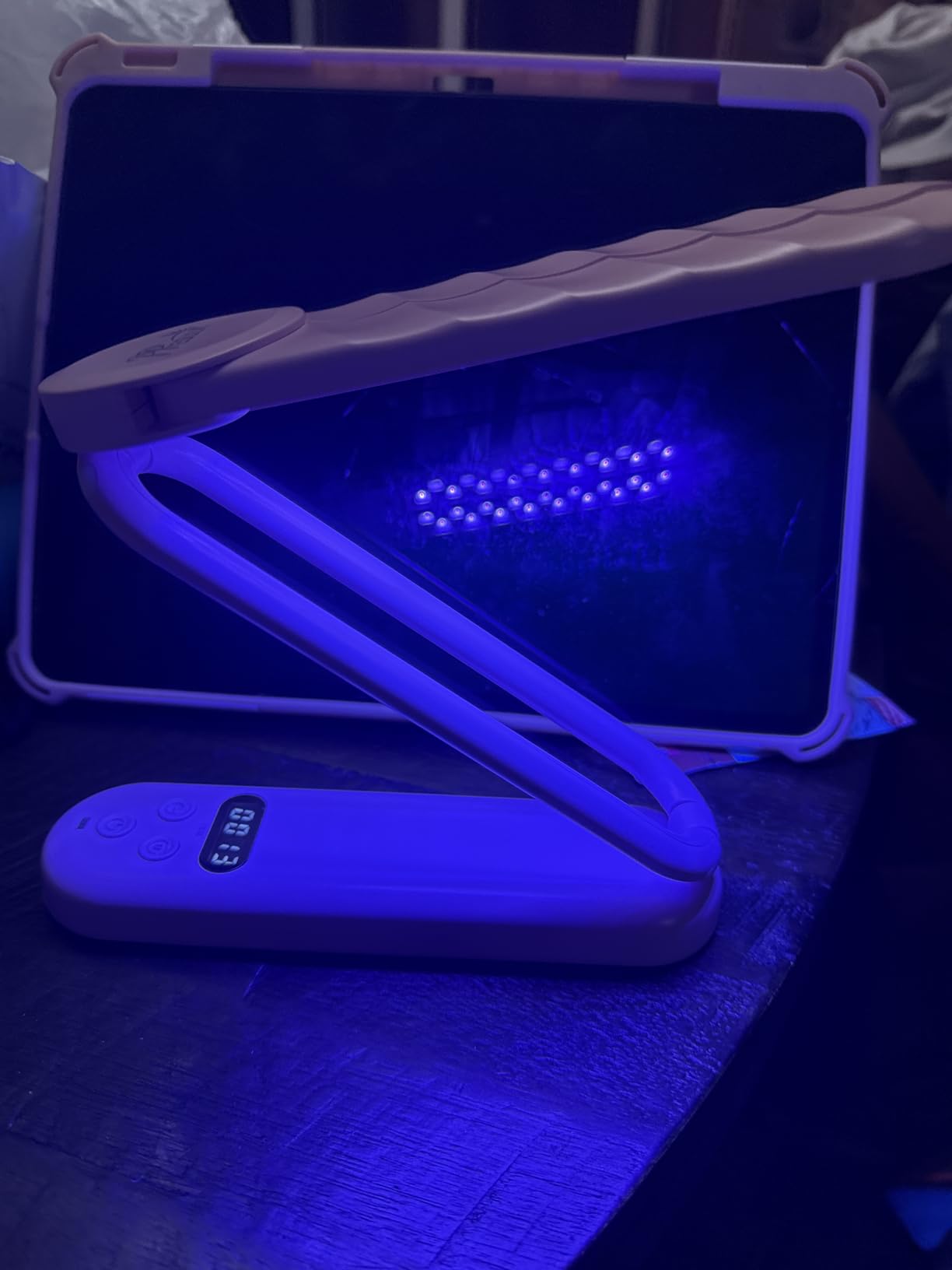 PPESULK Cordless UV Light for Resin Curing, 3000mAh Rechargeable Fast UV Resin Lamp with Timer and 34 Beads, Portable Resin Curing Machine for Resin Molds, Jewelry Making & DIY Crafts (Pink) customer photo 2