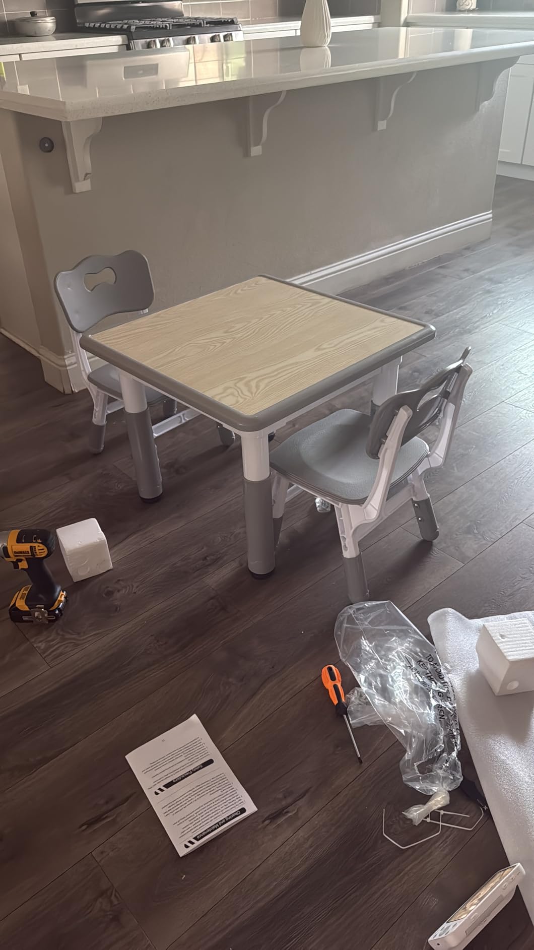 Pterying Kids Table and Chairs Set - 23.6