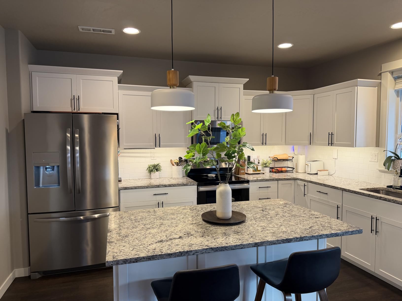 Modern Pendant Lighting, 12 inch, Natural Wood and Brass Accent, Adjustable Pendant Light Fixtures for Kitchen Island, Dining Room, Soft Cream customer photo 2