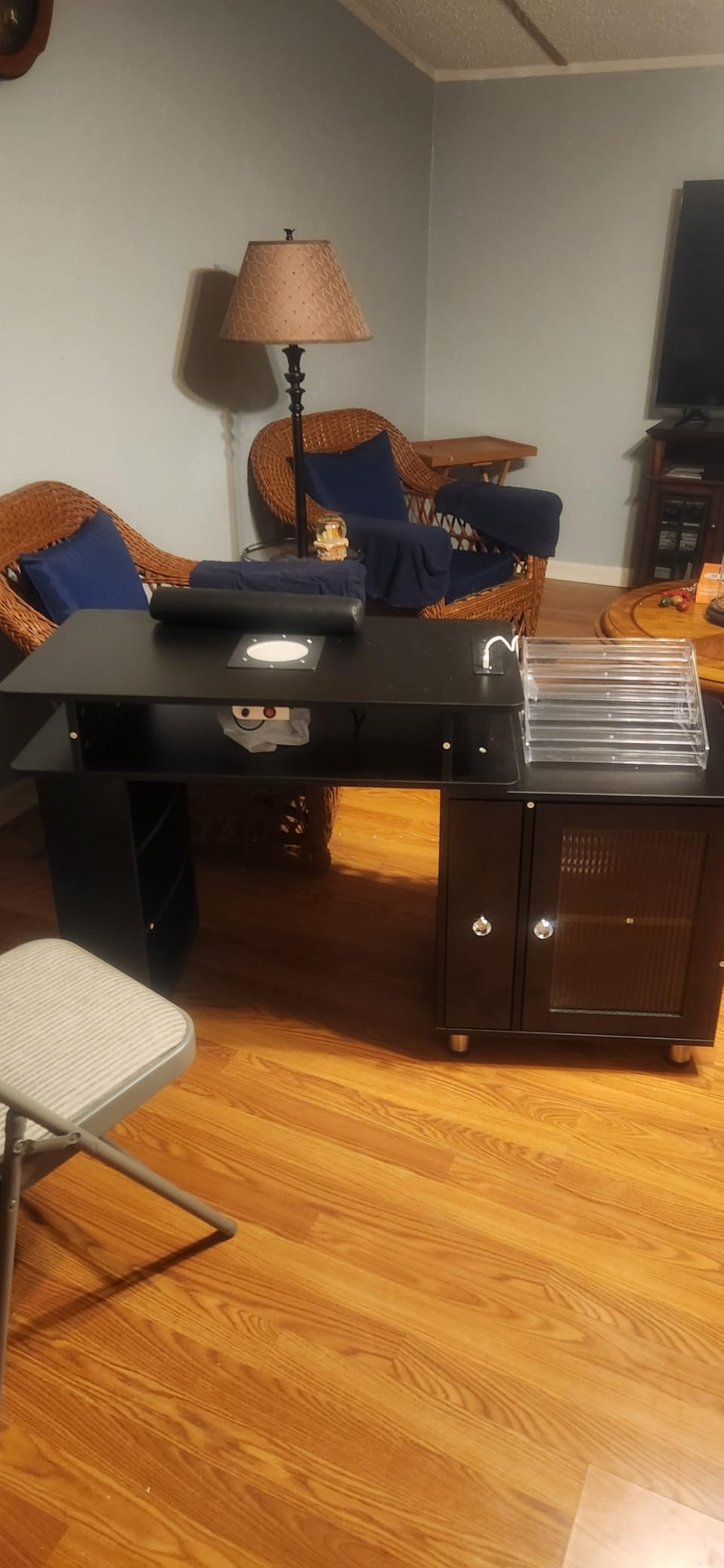 Manicure Table with LED Light & Lamp, Nail Desk Nail Tech Table with Dust Collector & Charging Station, Nail Station with Acrylic Display Rack, Drawers & Glass Door Cabinet (White) customer photo 1