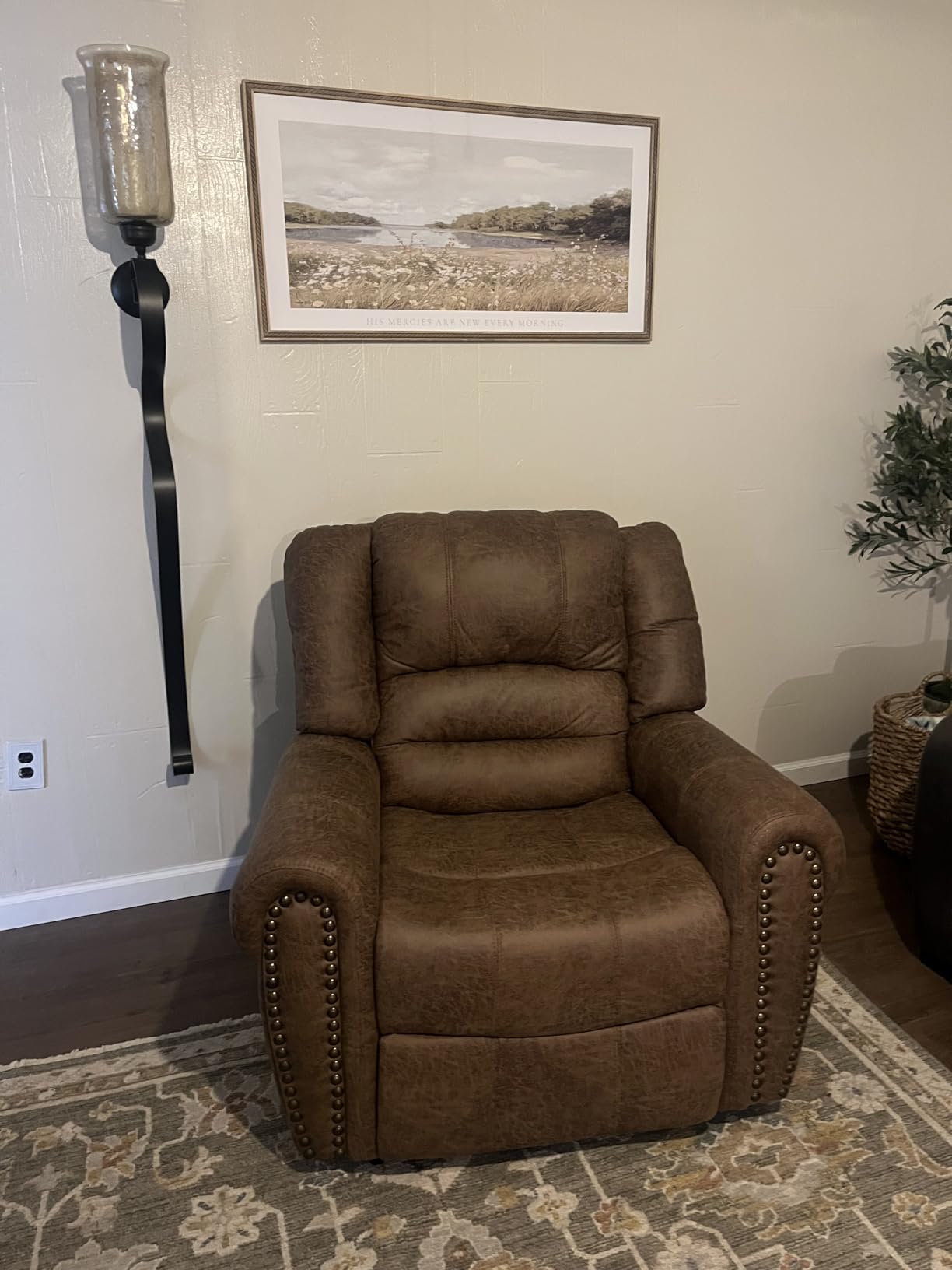 AIRSKY Top Grain Genuine Leather Recliner Chair for Adults, Classic Manual Recliner with Overstuffed Back and Arms, Living Room, Brown customer photo 1