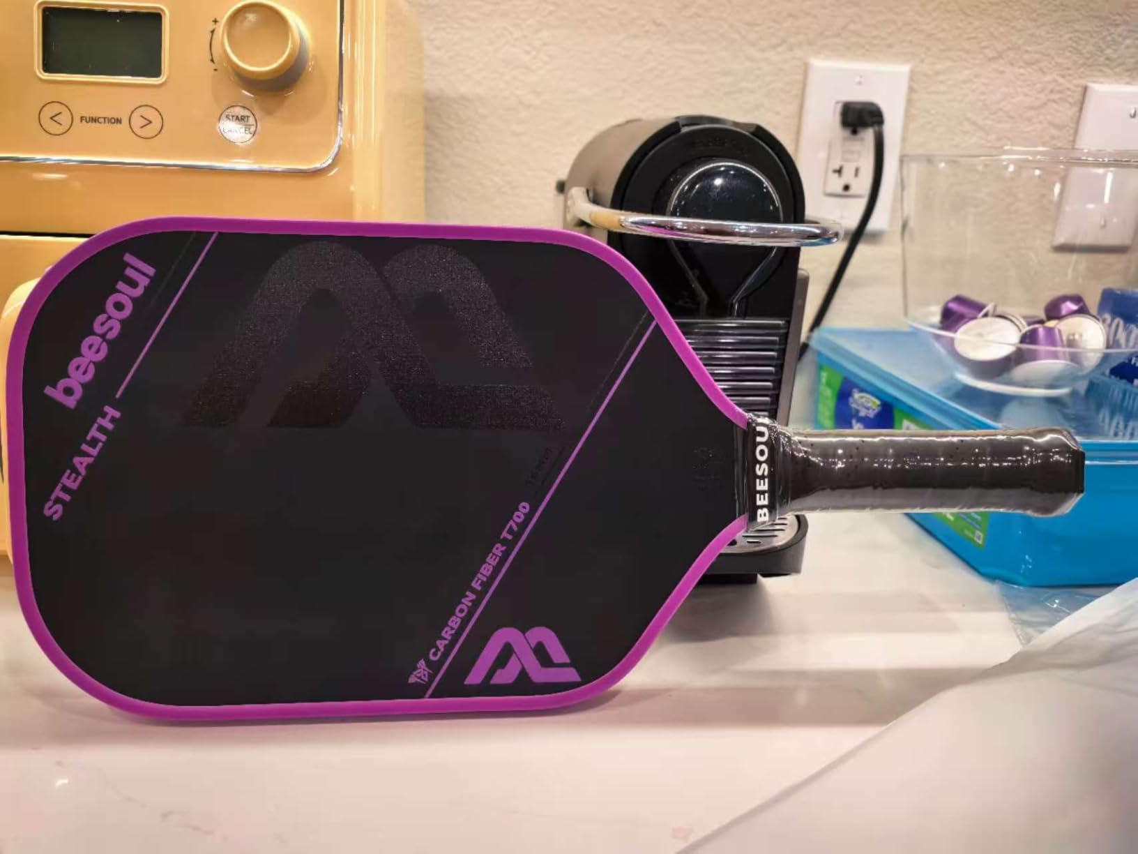 Beesoul Pickleball Paddle with Thermoformed T700 Raw Carbon Fiber Surface, Built for Max Spin Power and Control with 16mm Power Honeycomb Core Large Sweet Spot, USAPA Approved customer photo 2