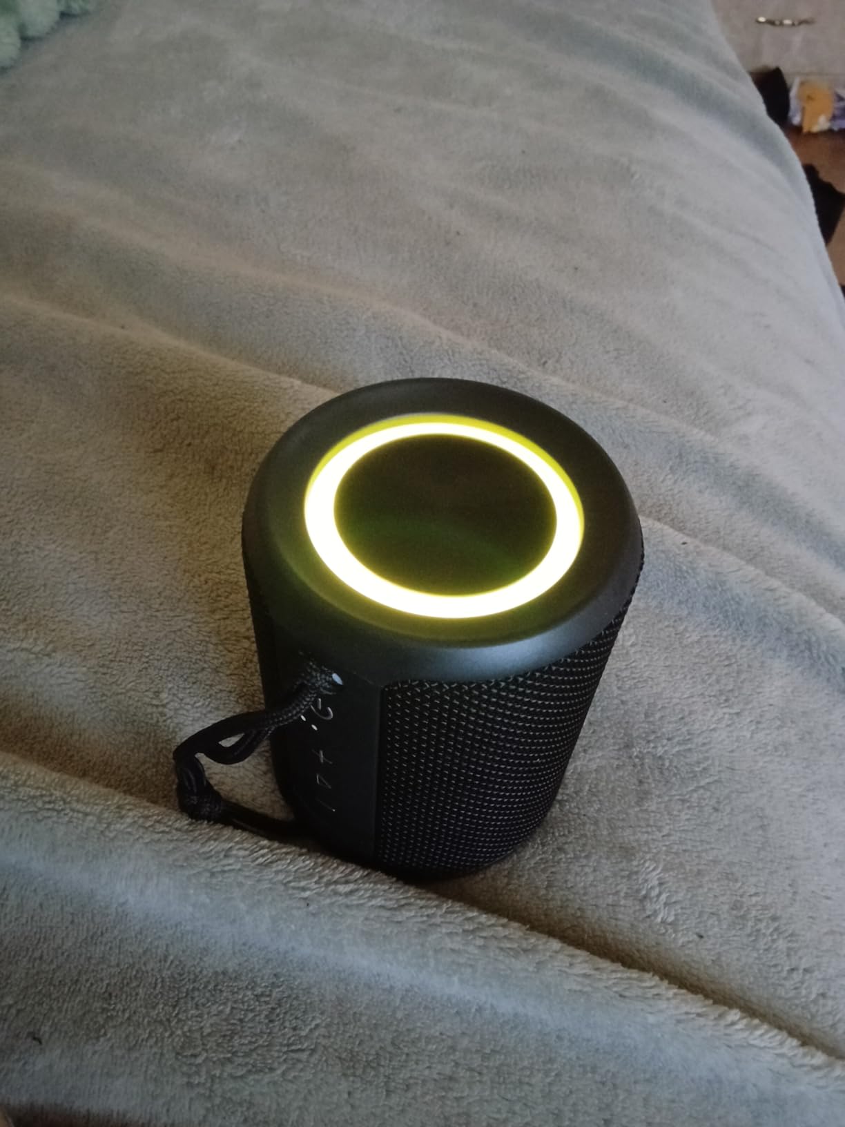 Portable Bluetooth Speaker, IPX7 Waterproof Wireless Speaker with 20W Loud Stereo Sound, 15H Playtime & Beat-Synced RGB Light, Small Outdoor Speaker customer photo 1