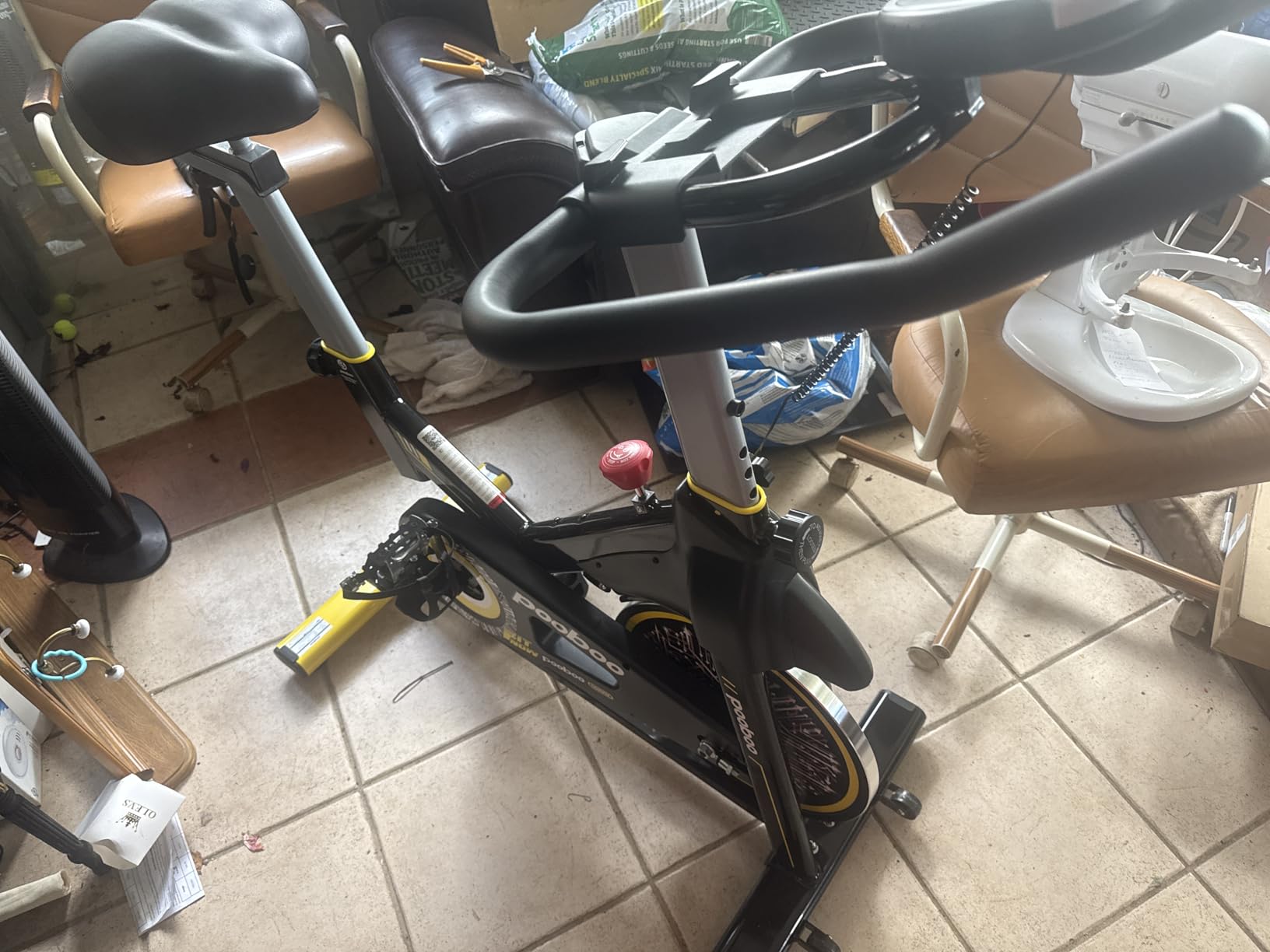 pooboo Exercise Bike,Stationary Bike for Home with Exclusive App,Indoor Low Noise Magnetic Cycling Bike with 350 lb Weight Capacity,Tablet Mount,LED Calorie Display and Fitness Courses for Weight Loss customer photo 1