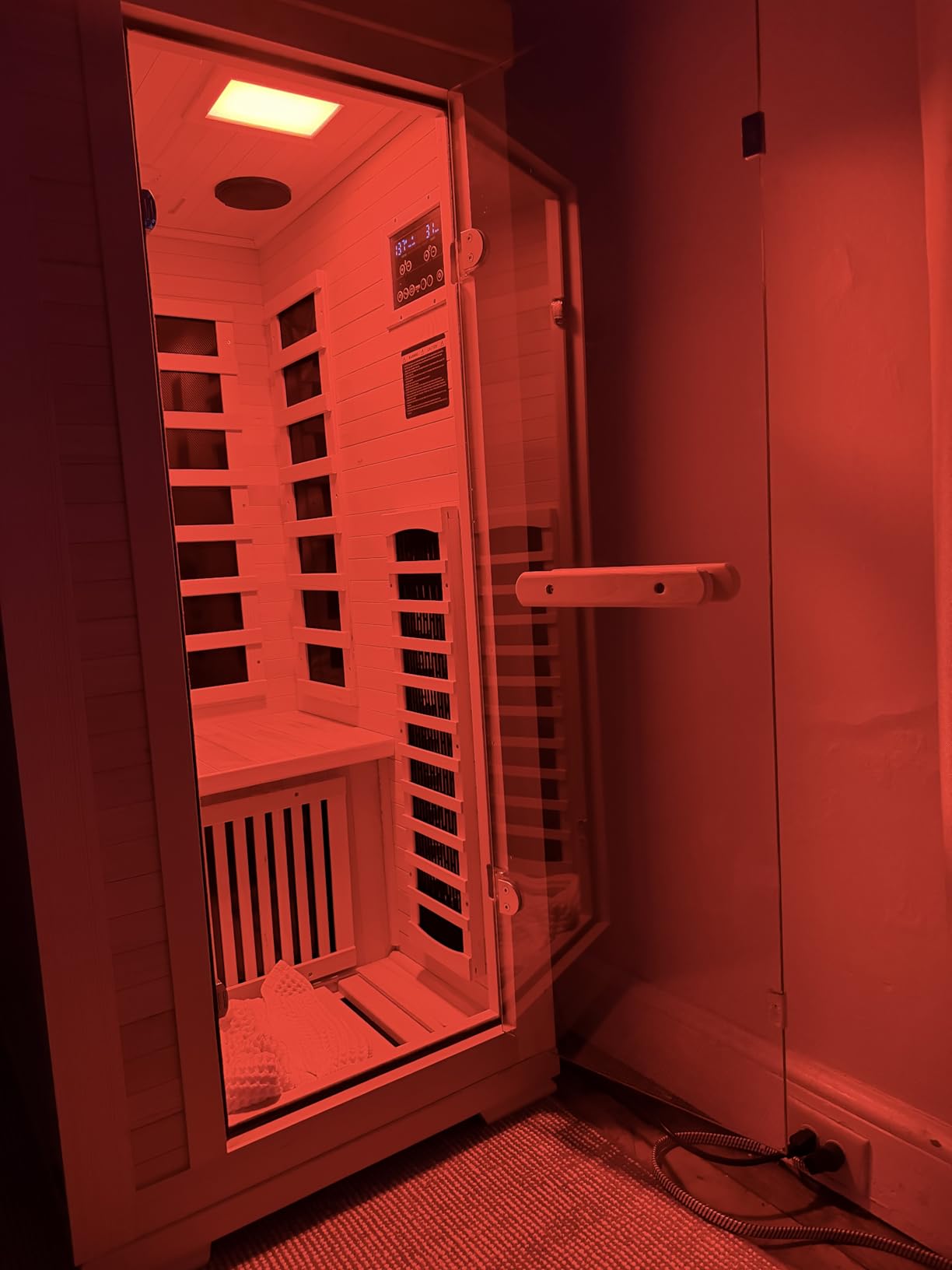 ENSTVER Infrared Wood Sauna 6.4Ft 1-2 Person, Luxury Full Spectrum Far Infrared Sauna Features Low EMF 1745w 7-Light Dynamic & Music Speakers customer photo 1