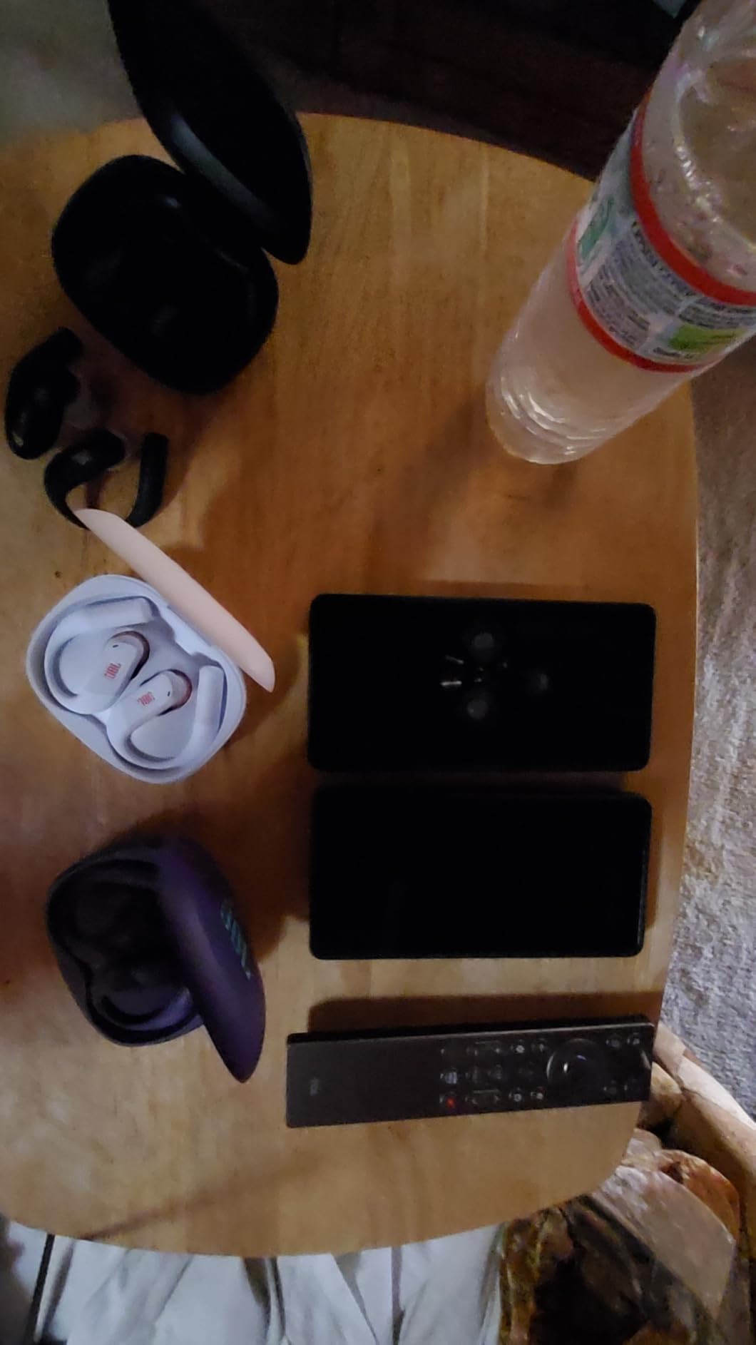 JBL Endurance Peak 4 - True Wireless Noise Cancelling Sport Earbuds, Up to 48Hrs Total Playback, Water & dust Proof (IP68), Secure fit with TwistLock Design, & 6 mics for Perfect Calls (Black/Grey) customer photo 1