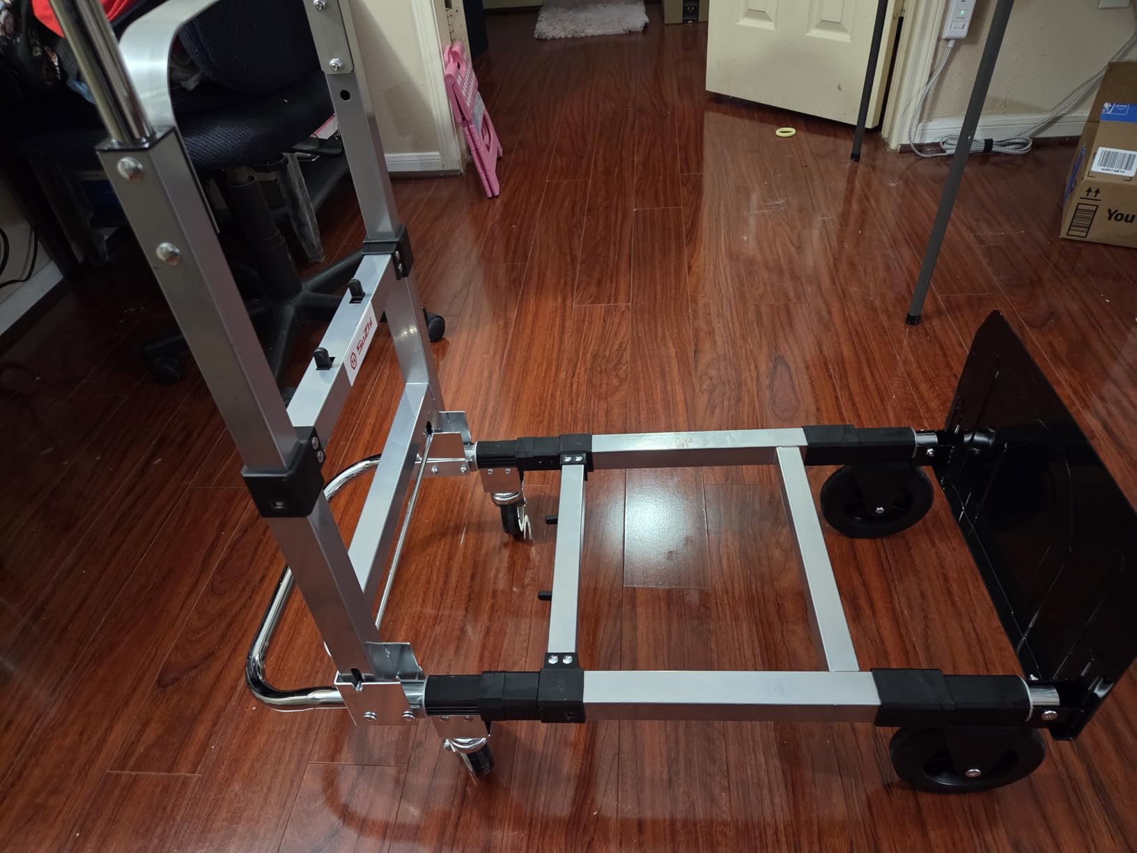 Suzhi Convertible Hand Truck Dolly Cart Heavy Duty/with 4 Wheels, Industrial Grade, 1000 Lbs Load, 2 Straps for Moving Furniture/Appliance/Carton/Warehouse/Office customer photo 1