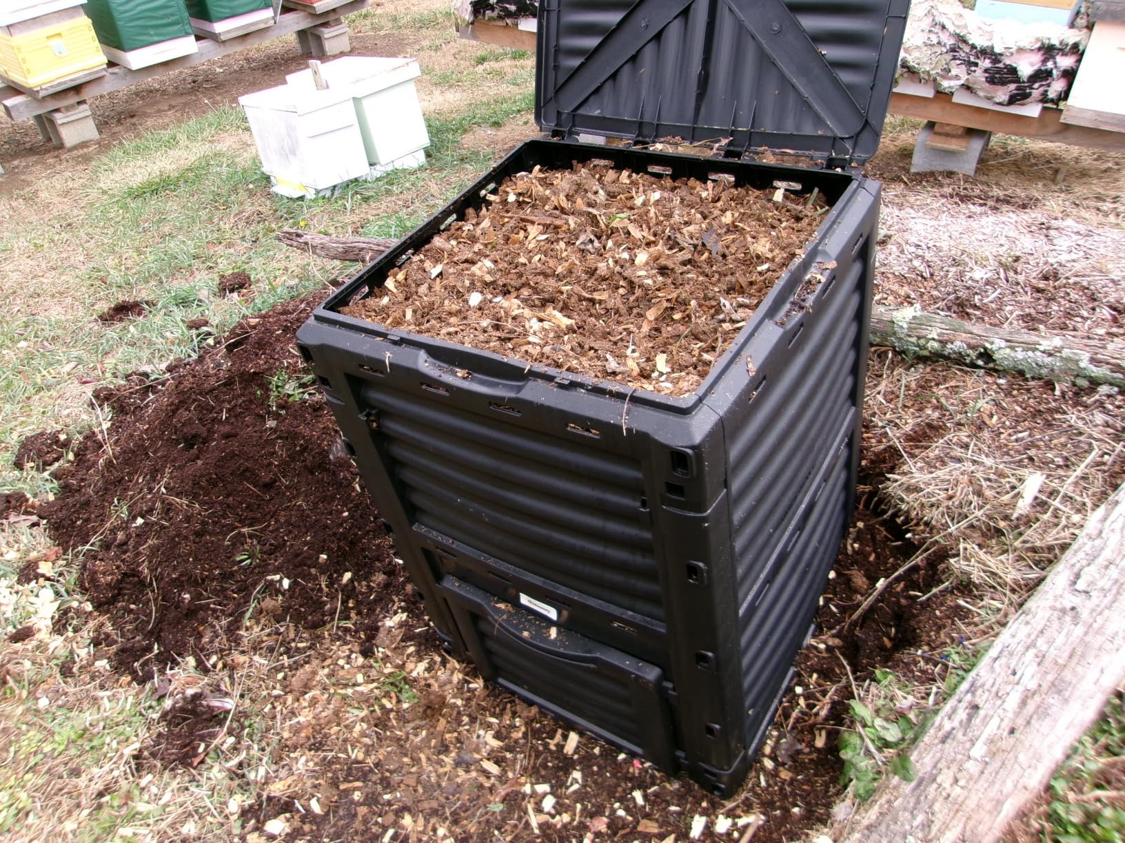 Outsunny Garden Compost Bin 80 Gallon Outdoor Large Capacity Composter Fast Create Fertile Soil Aerating Box, Easy Assembly, Orange customer photo 1