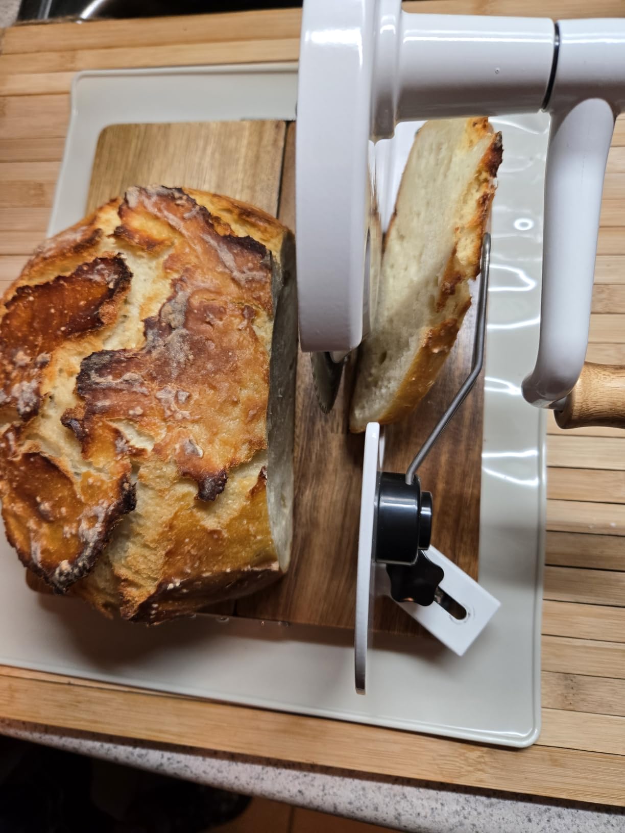 Foldable Manual Bread Slicer with German RSG Blade, Homemade & Sourdough Bread, Adjustable Thickness & Scale, Hand Crank Cutter, Durable Aluminum Alloy Body & Acacia Wood Base customer photo 1