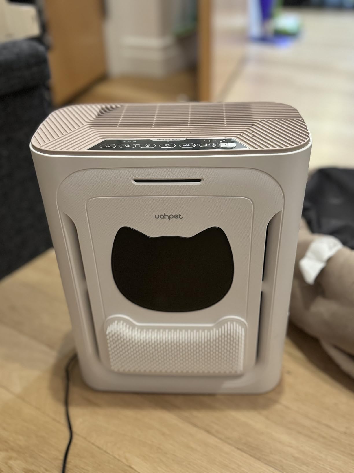 uahpet Pet Air Purifier for Home, Reduce Pet Hair, Dander, Odors, Dust, Smoke for Large Rooms up to 2100 Ft², Air Cleaner with H13 HEPA, Washable Pre-Filter & Air Quality Monitor, White+Gray customer photo 1