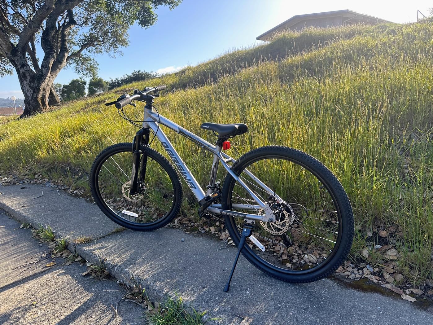26/27.5 Inch Mountain Bike for Men and Women, Lightweight Aluminum Frame MTB with Dual Disc Brakes & 21-Speed Trigger Shifter, Comfort Foam Seat Adult Bicycle for Trail & Outdoor Riding customer photo 2
