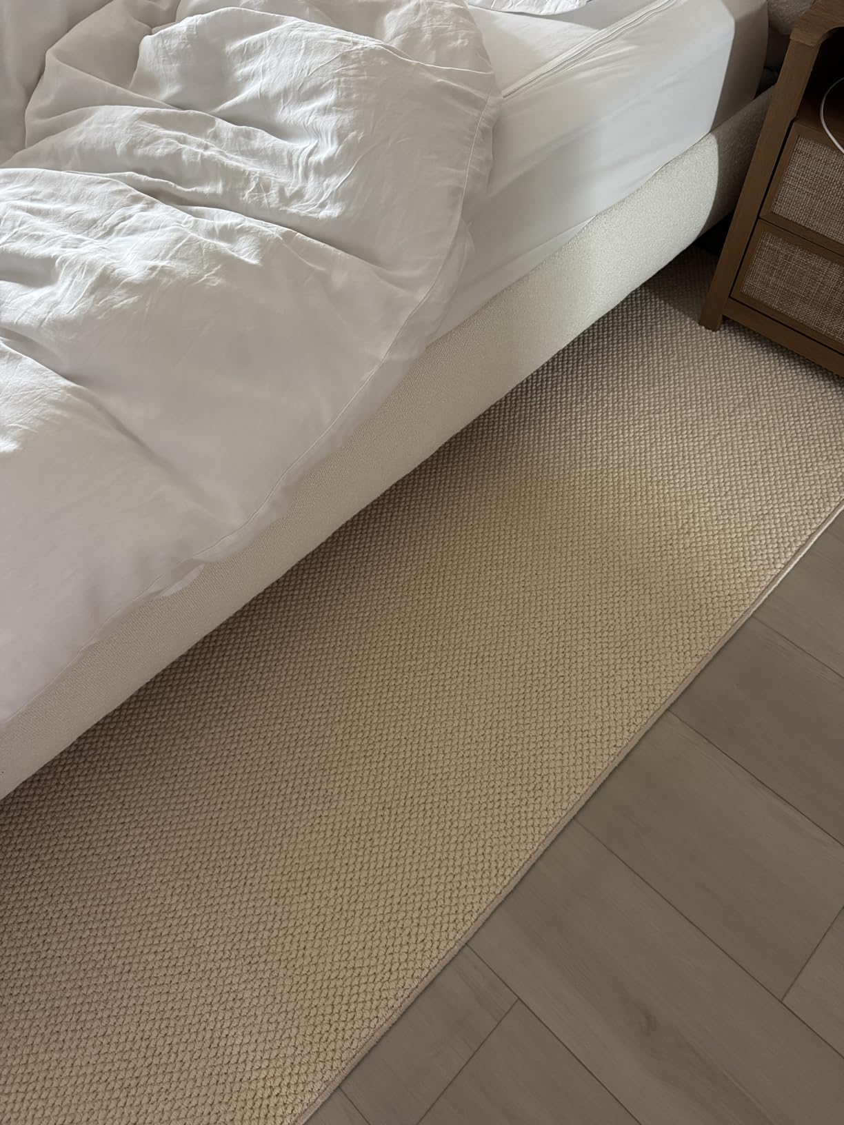 ANSSO Wool Rugs 8x10 for Living Room, 80% Merino Wool and 20% Cotton Soft Tufted Area Rug with Cotton Non-Slip Backing, Large Area Rug for Bedroom, Dining and Home Office (Cream White) customer photo 1