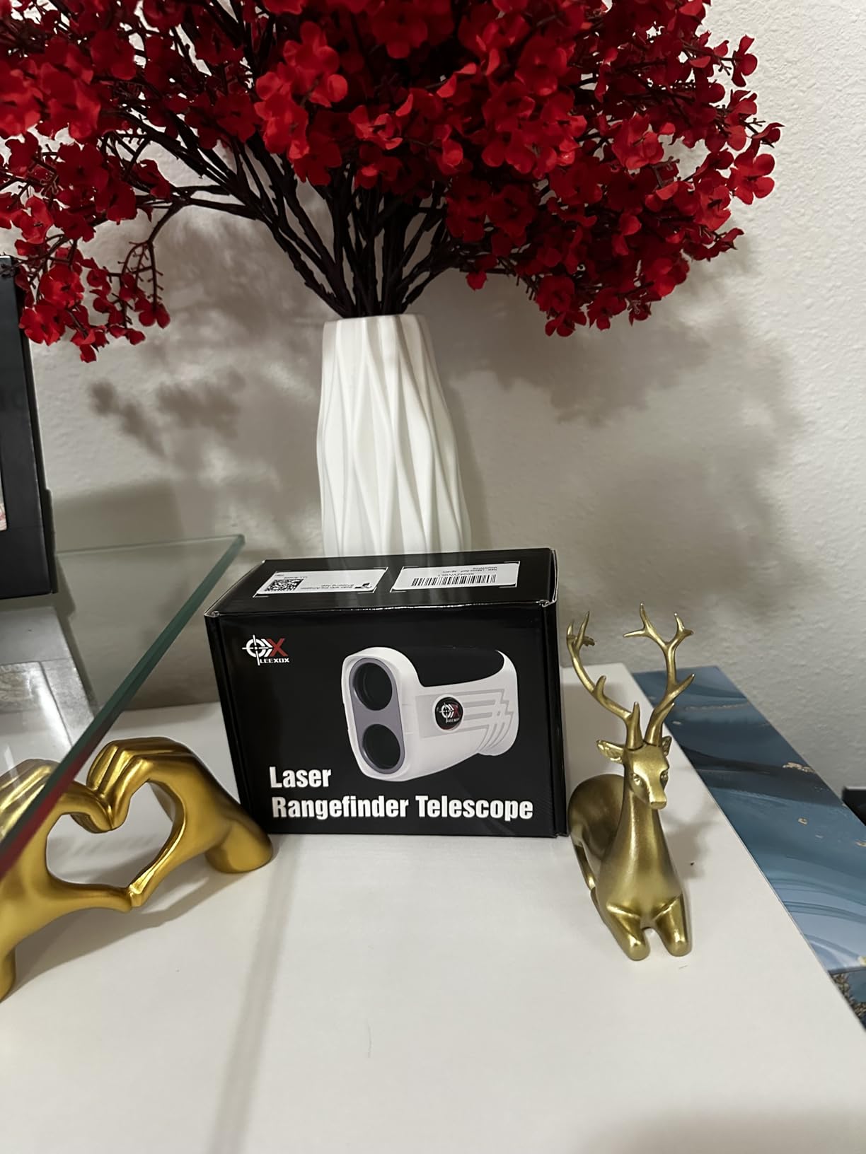 Golf Rangefinder with Slope Switch, Rechargeable Range Finder with Flag Lock Vibration, 7X Magnification Golf Rangefinder 1200 Yards, Portable with Magnetic Stripe - Tournament Legal customer photo 2