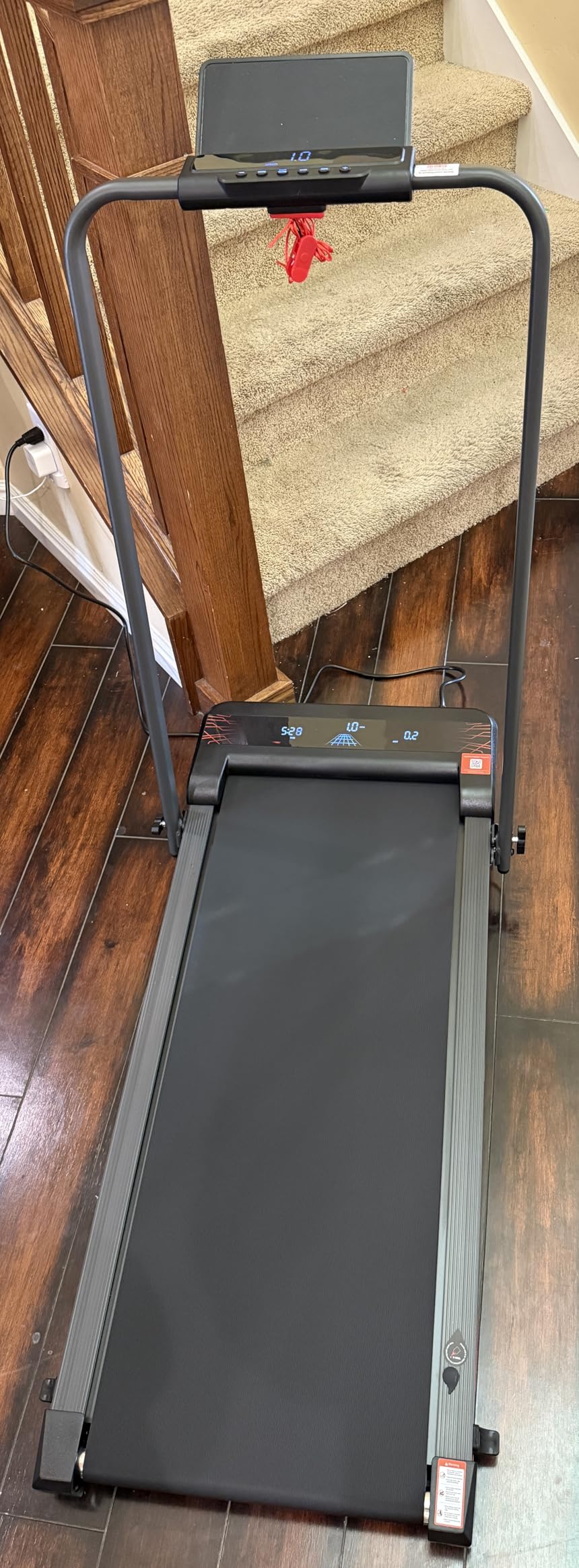 Walking Pad Treadmill with 9% Incline & Dual LED Display, 4 in 1 Foldable Treadmill with Handle bar for Home/Office, 3.5HP Portable Under Desk Treadmills with Magnetic Remote & APP Control customer photo 2