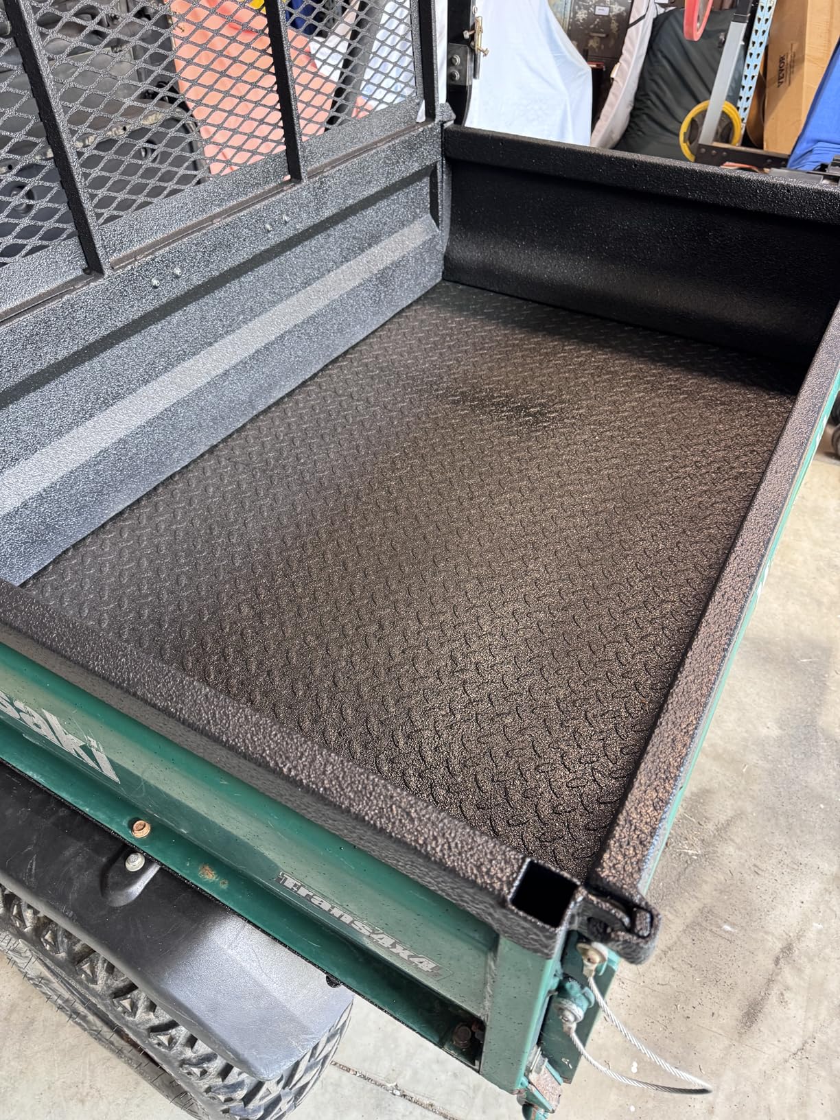U-POL Raptor Black 0820VG with Spray Gun Bed Liner Kit - 4 Quarts, 2K Urethane, UV Resistant Protective Coating, DIY Spray-On Truck Bed Liner customer photo 1