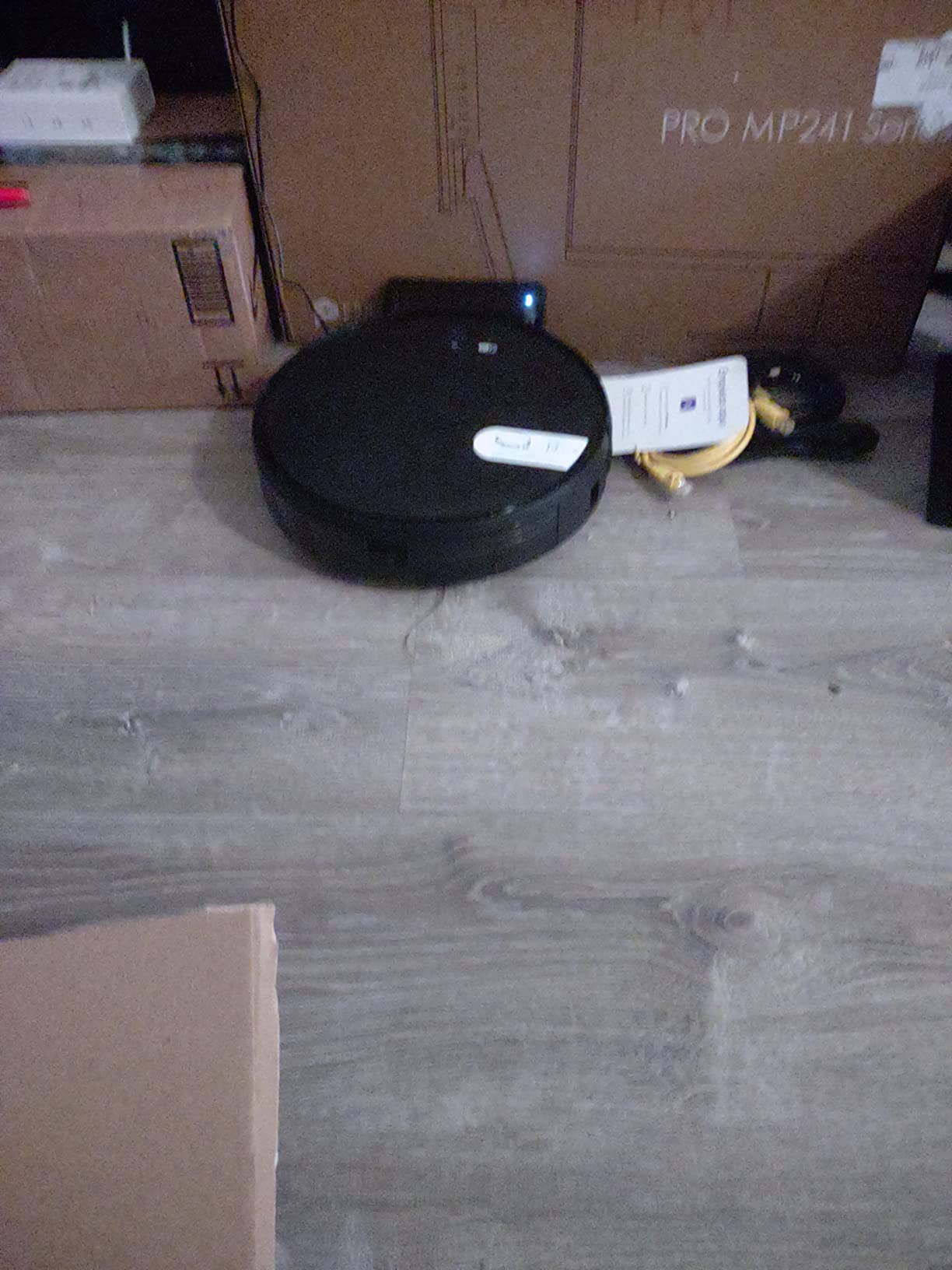 XIEBro Robot Vacuum and Mop Combo, 6500Pa Strong Suction, 2 in 1 Robotic Vacuum with Gyro Inertial Navigation, 200 Min Runtime, App/Wi-Fi/Voice Control, Slim, for Pet Hair, Hard Floor, Carpet customer photo 1