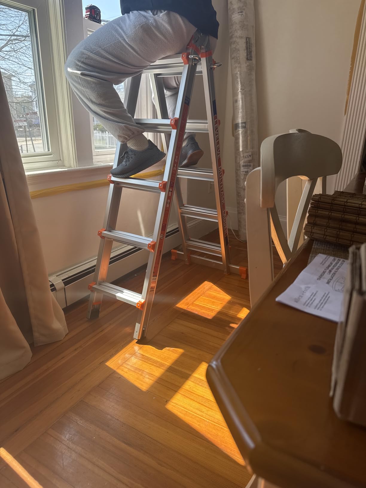 LEVELEVE Telescoping A Frame Ladder, 17FT Multi Position Ladder with Stabilizer Bar & Wheels,330 lbs Security Load for Stairs Home Indoor Outdoor Roof customer photo 1