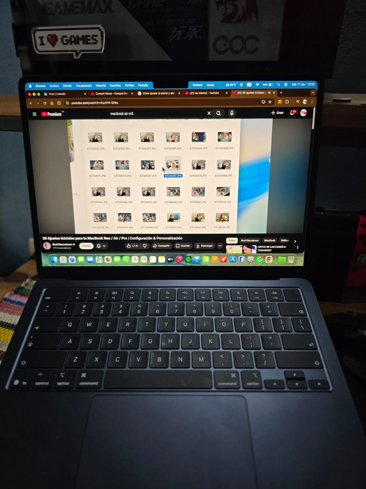 2026 MacBook Air 13-inch Laptop with M5 chip: Built for AI, 13.6-inch Liquid Retina Display, 16GB Unified Memory, 512GB SSD, 12MP Center Stage Camera, Touch ID, Wi-Fi 7; Midnight customer photo 2