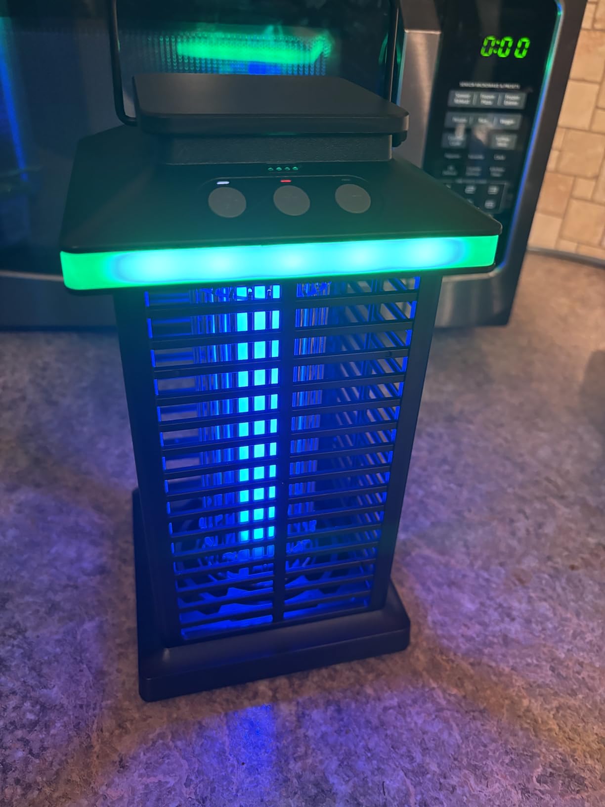 Bug Zapper Outdoor, Mosquito Zapper 3 in 1 Rechargeable Bug Zapper Outdoor with 5000mAh Battery & LED Night Light, 4000V Electric Fly Zapper for Outside,Patio,Backyard,Garden Black customer photo 2