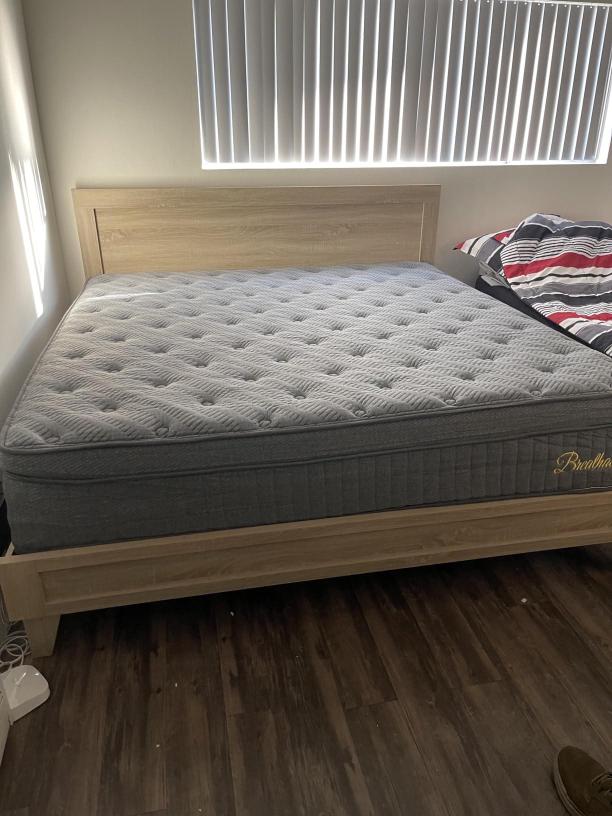 inight King Size Mattress 14 Inch - Hybrid Mattress, Firm, Heavy-Duty Sag-Resistant Support with Silent Pocket Coils for Spine Alignment, Fiberglass-Free, for Plus-Size Couples customer photo 1