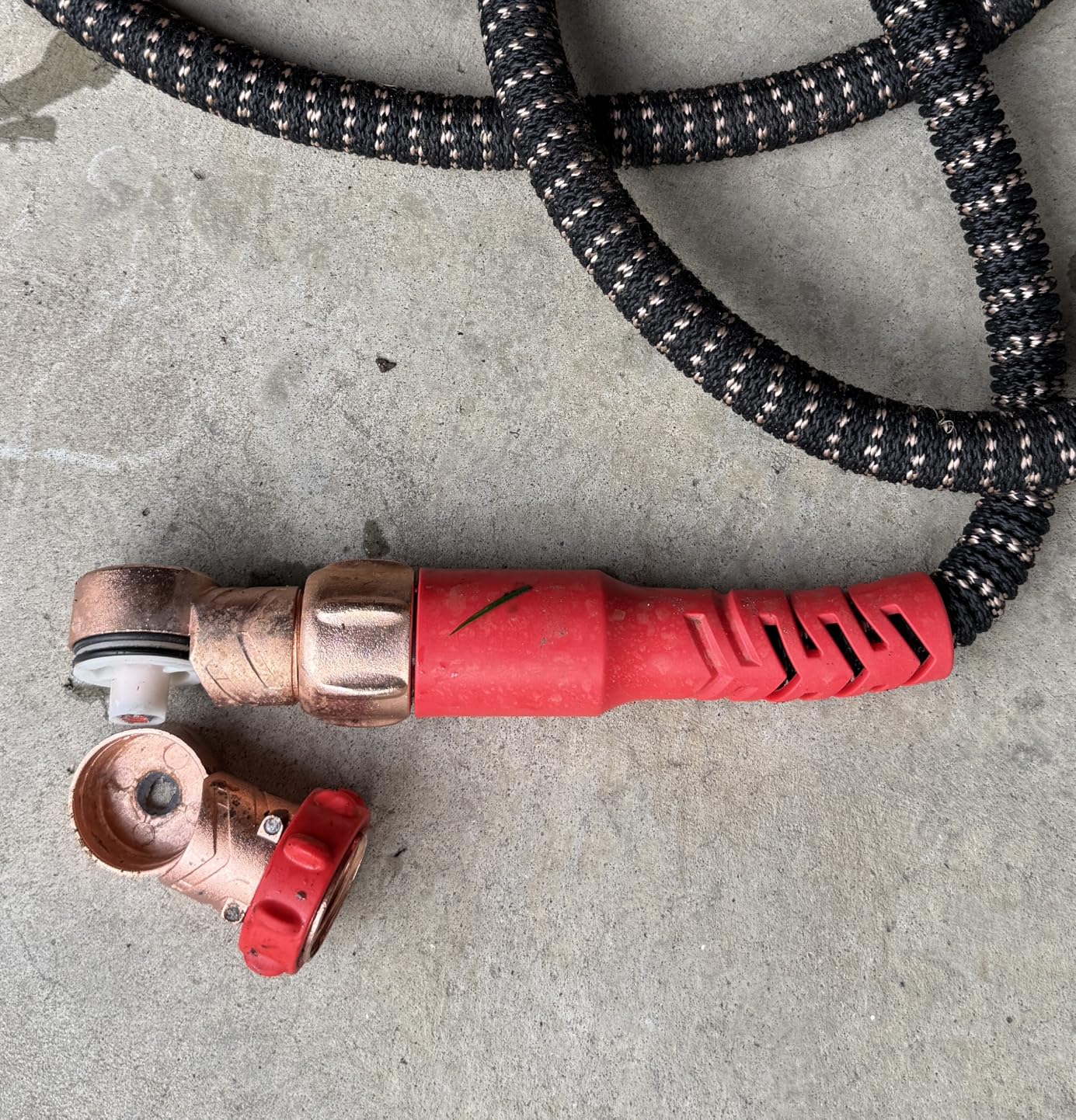 Pocket Hose Ballistic 50 FT Expandable Garden Hose w/Pocket Pivot Swivel Connector, Anti-Burst Sleeve Reinforced with Bulletproof Fiber, Lightweight, No-Kink, Compact, UV-Protected, AS SEEN ON TV customer photo 1