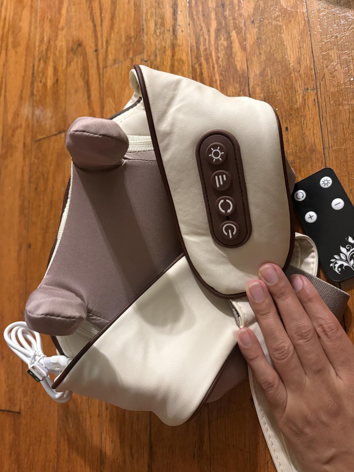 KppeX 4D Deep Cordless Neck Massager Pillow, Shiatsu Shoulder Massager, Leg and Back Pain Relief Tissue Kneading, Gifts for Men or Women (Onion White) customer photo 1