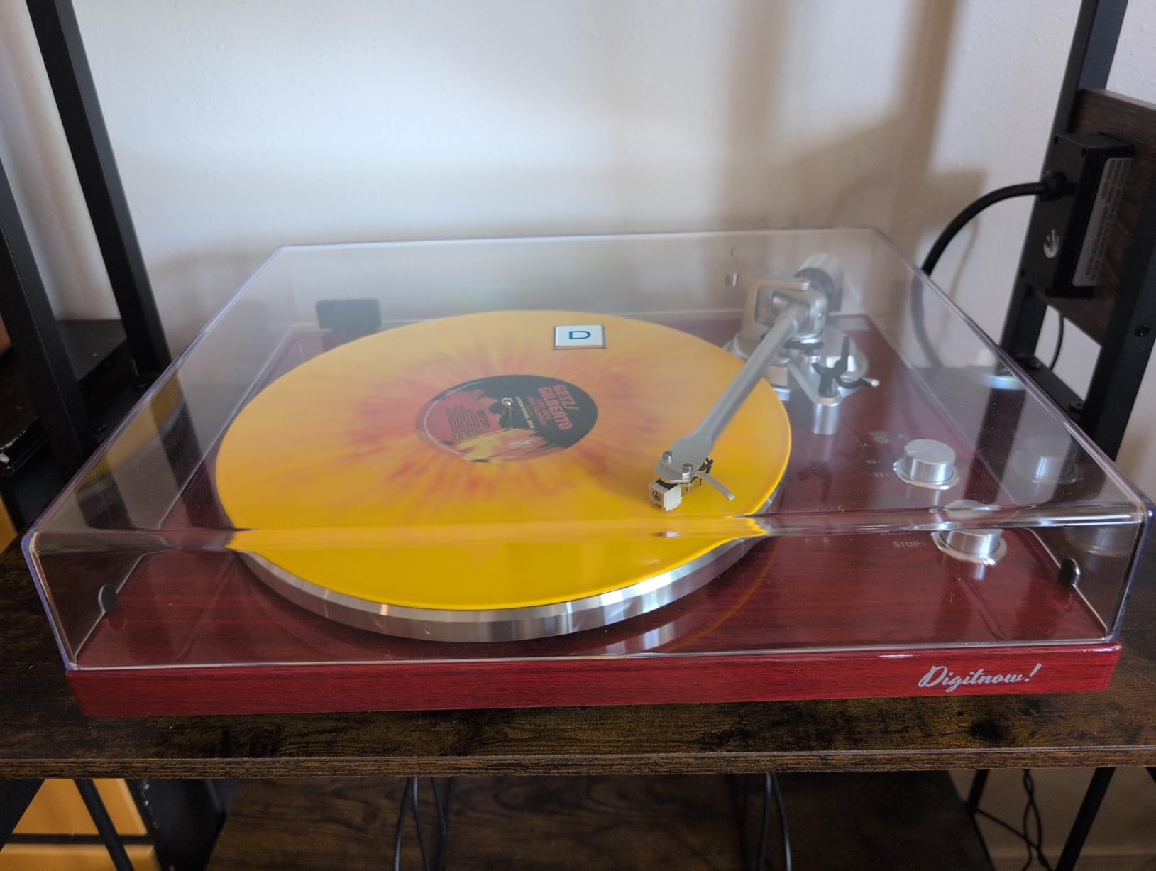 Belt Drive Turntable for Vinyl Record Player, Bluetooth Output, Built-in Phono Preamp, USB Digital Output, Magnetic Cartridge, 33/45 RPM, High-Gloss Wood Design customer photo 1