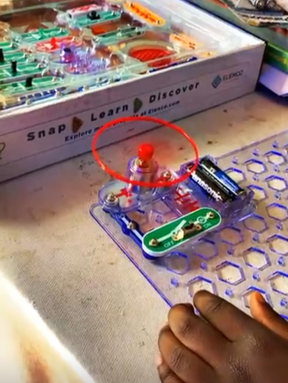 Snap Circuits Elenco Snap Circuits Pro 500 in 1 Electronics Exploration Kit customer photo 2