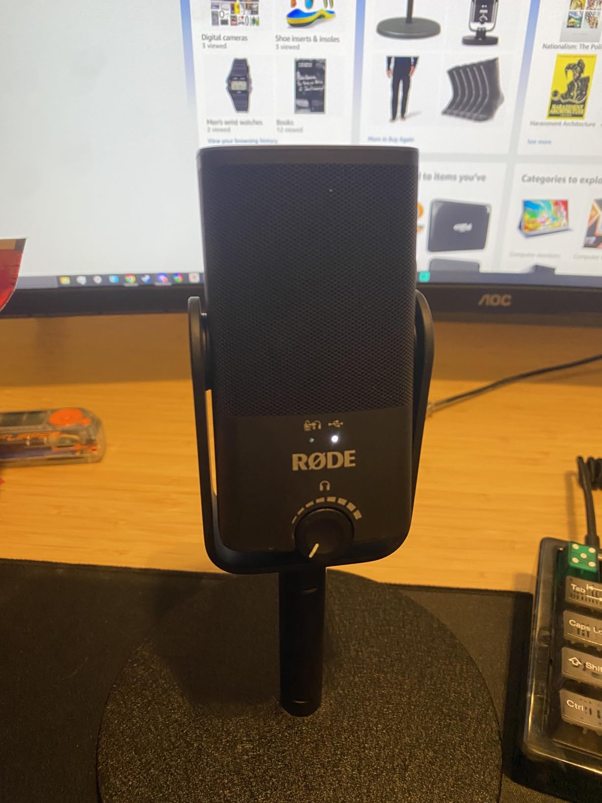 OnStage On-Stage DS7100B Desktop Microphone Stand, Black customer photo 2