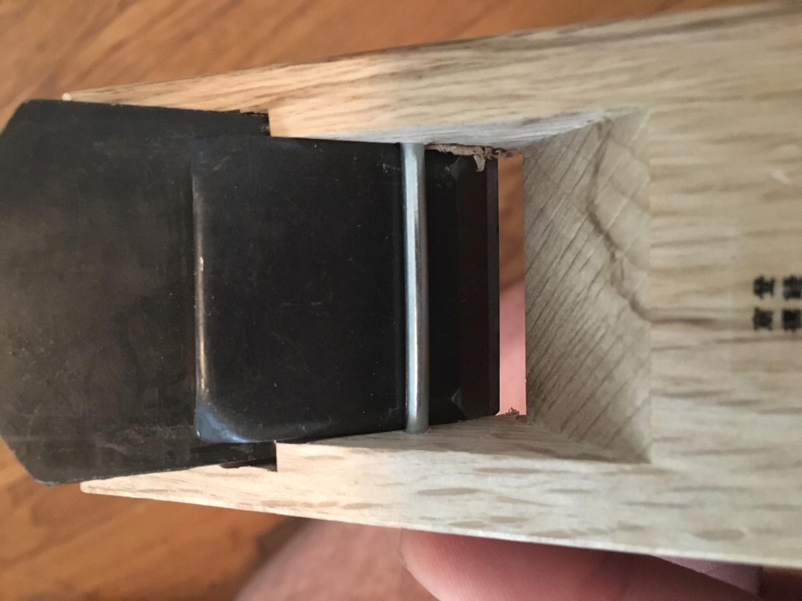 KAKURI Japanese Hand Plane 42mm for Woodworking, KANNA Block Plane Small Hand Planer Tool for Wood Chamfering and Smoothing, 5.9 x 2.1 x 1.6 inches, ECO Oak Body, Made in JAPAN customer photo 1