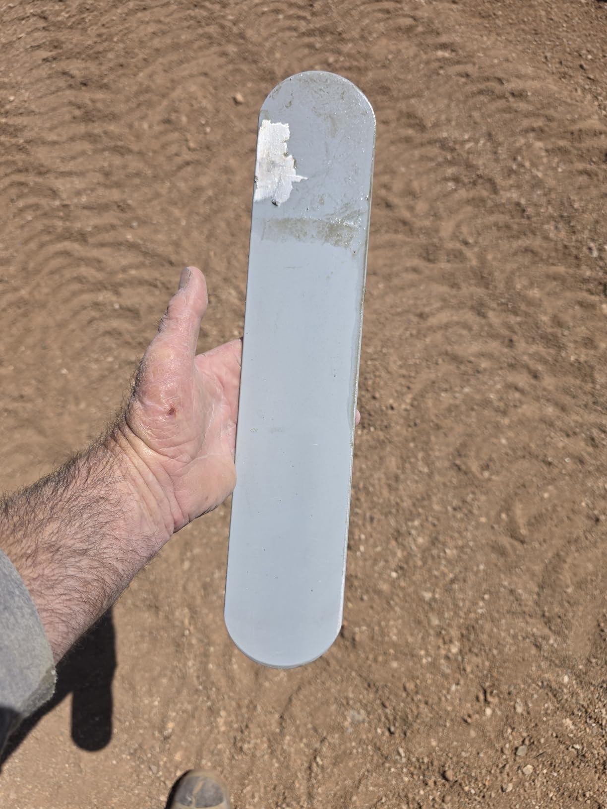 MARSHSHALLTOWN Round End Magnesium Hand Float, 16 x 3/8 Inch Mag Float with Standard DuraSoft Handle, Eliminates Marks, Provides Smooth Finish, Made in the USA, Concrete Tools, 143D customer photo 1