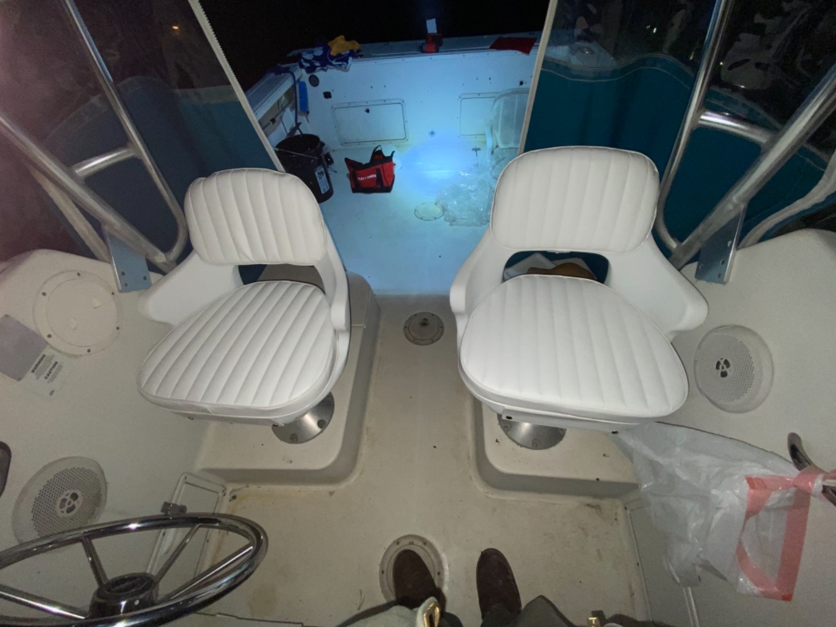 Moeller Marine ST2000-HD Boat Helm Seat and Cushion, Includes Mounting Plate, White customer photo 1
