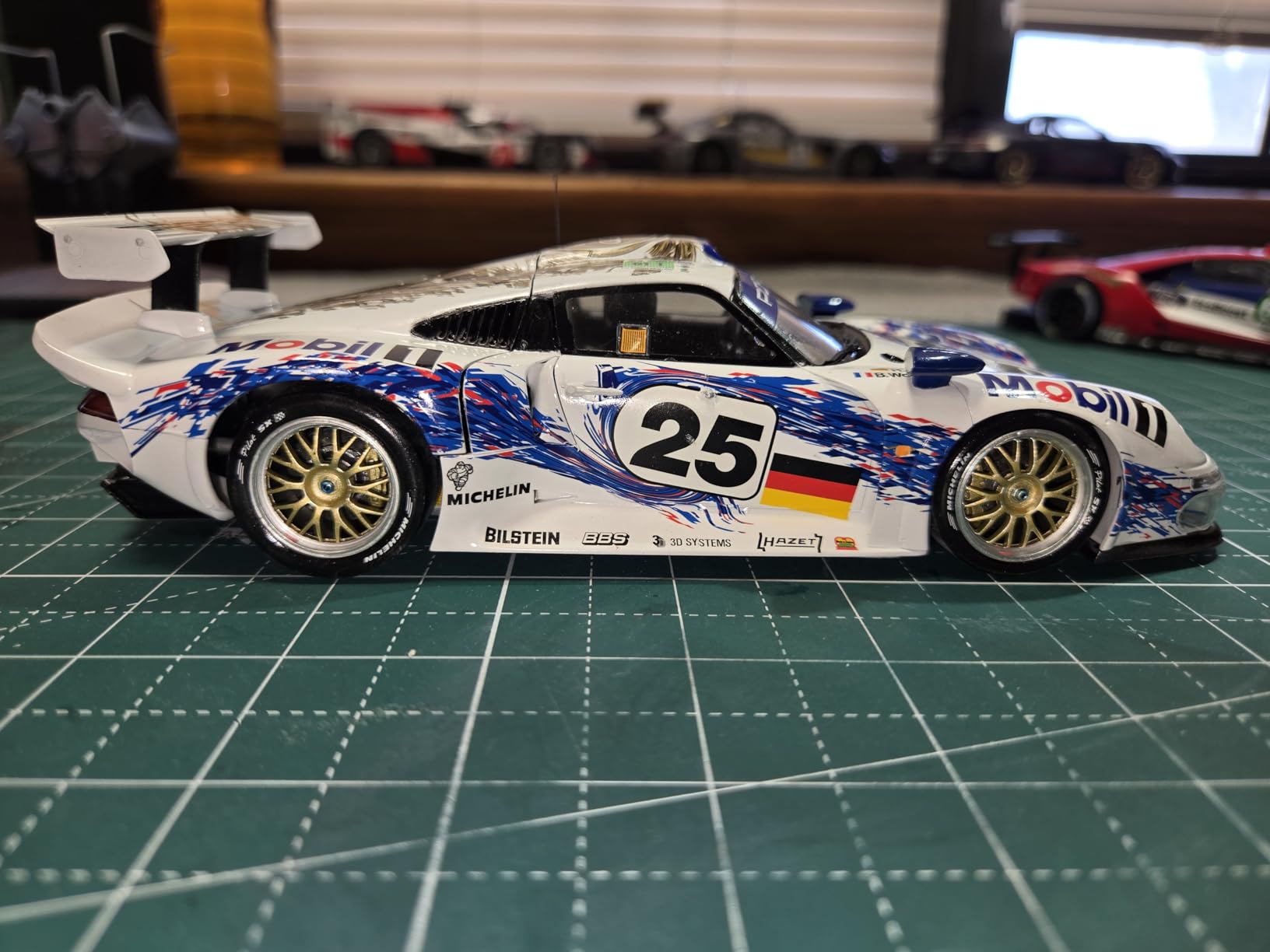 24186 Porsche 911 GT1 1:24 Scale Model Kit customer photo 2