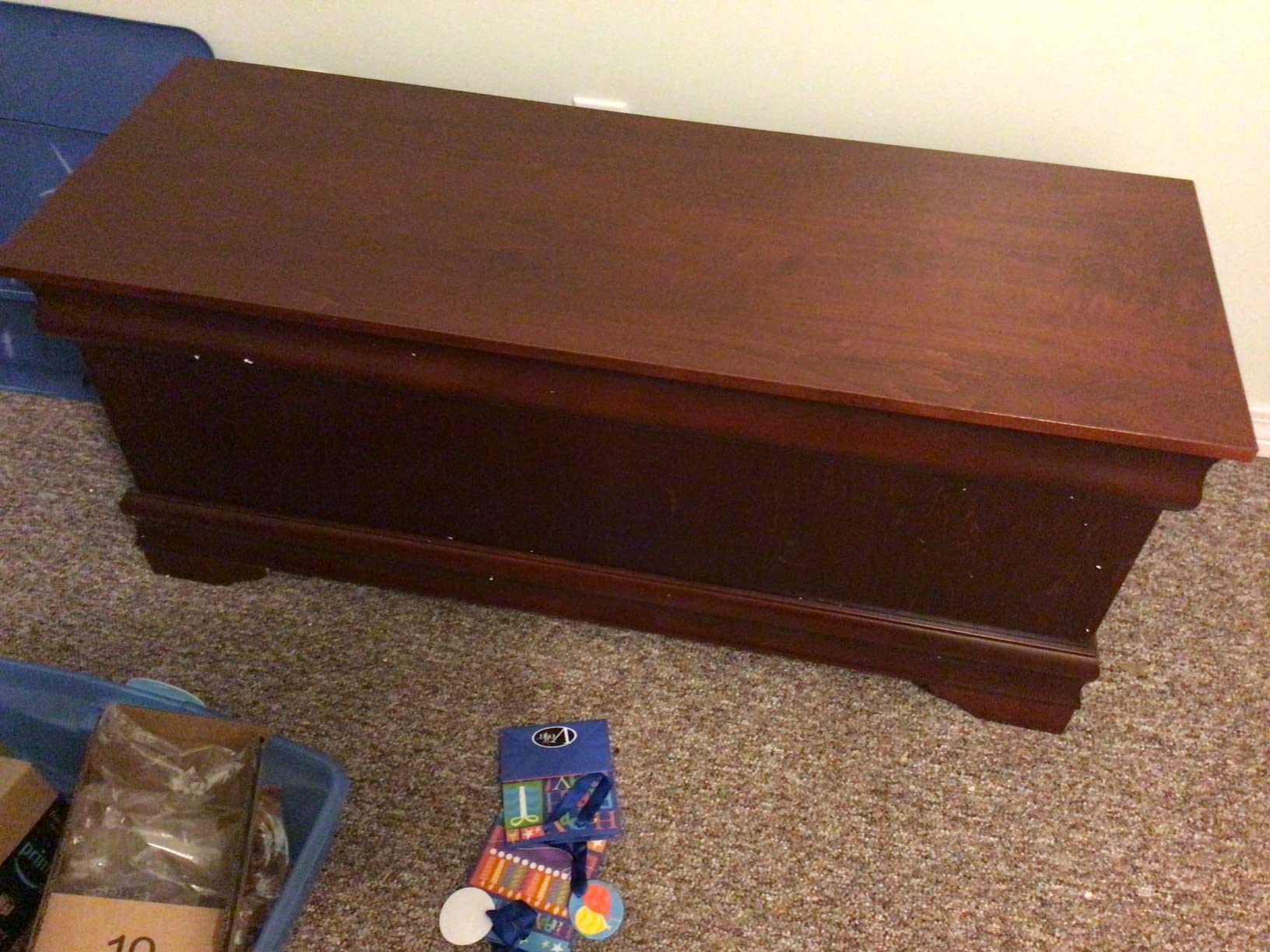 Coaster Home Furnishings - Pablo - Wood - Cedar Chest with Flip-Open Top, Lined Interior and Base Molding - Bedroom - 47-Inch - Warm Brown - 900022 customer photo 1