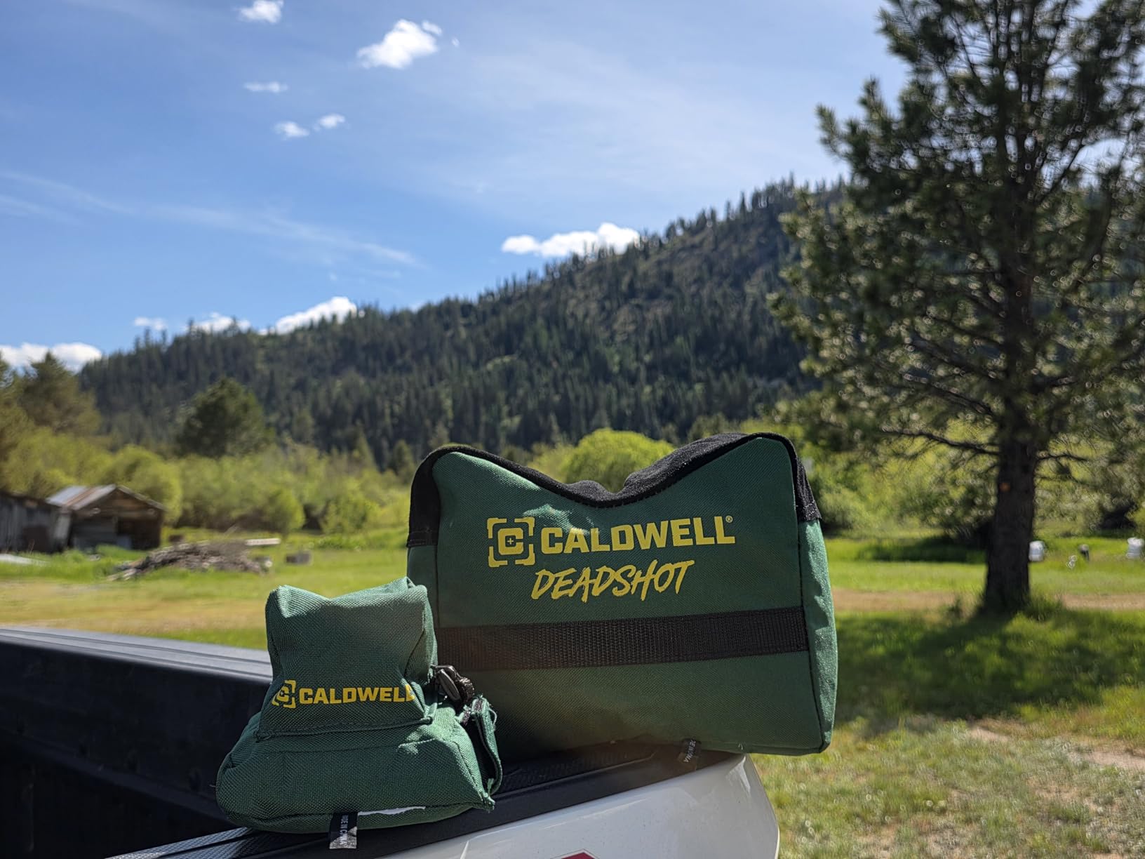 Caldwell Deadshot Shooting Rest with Front and Rear Rests, Water Resistant, for Range, Shooting, and Hunting customer photo 1
