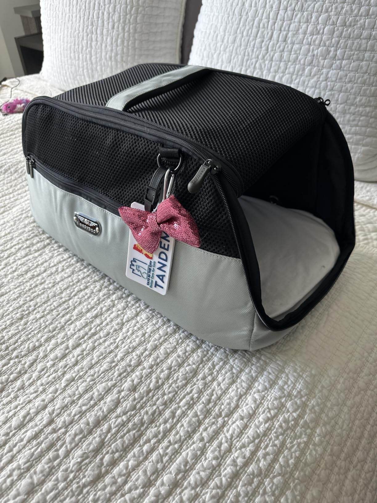 Sleepypod Air In-Cabin Pet Carrier, Strawberry Red customer photo 1