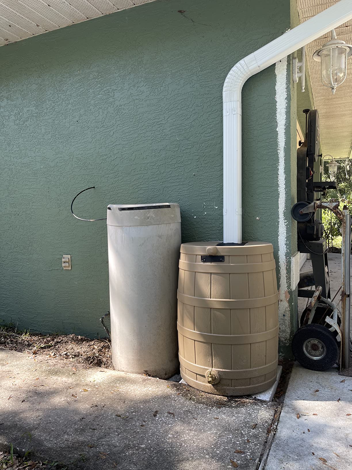 Good Ideas Rain Wizard Water Collection Plastic Barrel Tank System, 50 Gallon, Oak customer photo 2