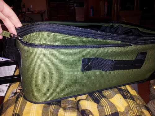 Rio Lightweight Softside Rolling Carry-on Suitcase, 2-Wheel Set, Green customer photo 1