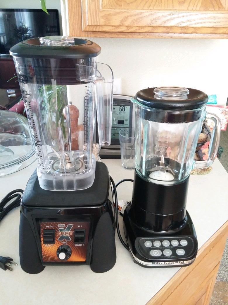 Waring Commercial 3.5 HP Blender w/ Variable Speed Dial Controls & 64 oz. BPA-Free Copolyester Container customer photo 1
