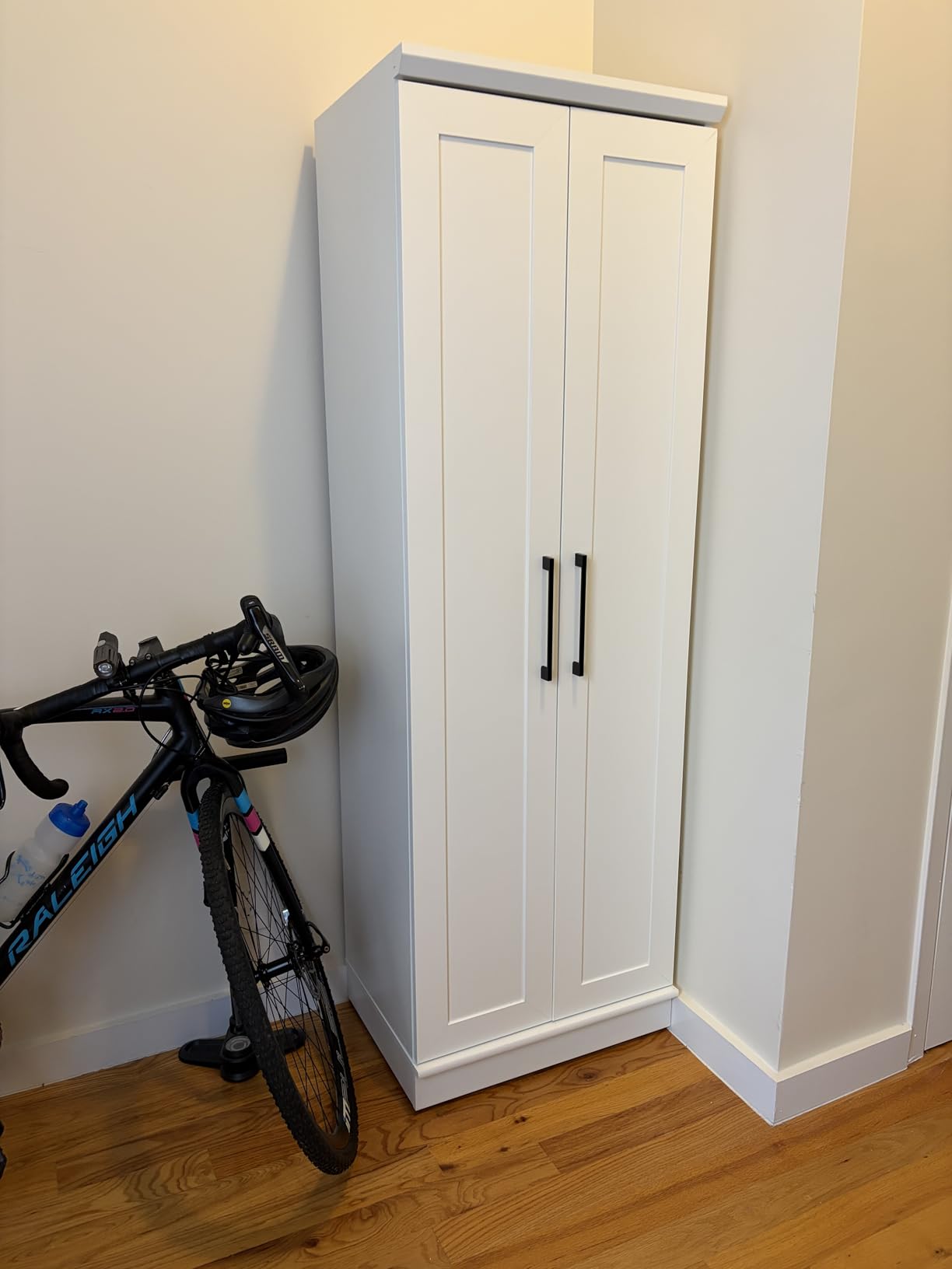 Sauder HomePlus Storage Cabinet / Pantry Cabinets, Dakota Oak Finish customer photo 2