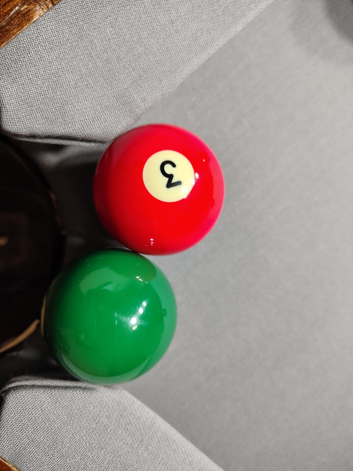 Aramith 2-1/4 inch Regulation Size Crown Standard Billiard/Pool Balls, Complete 16 Ball Set customer photo 1