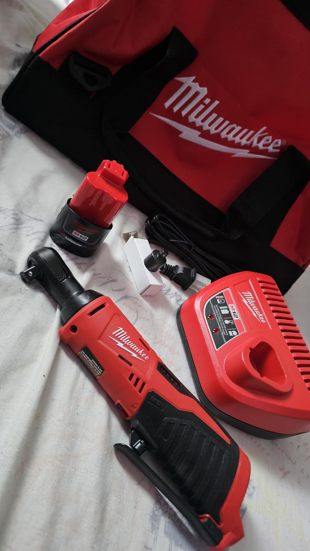 Milwaukee M12 3/8-in Cordless Lithium-Ion Ratchet Kit customer photo 1