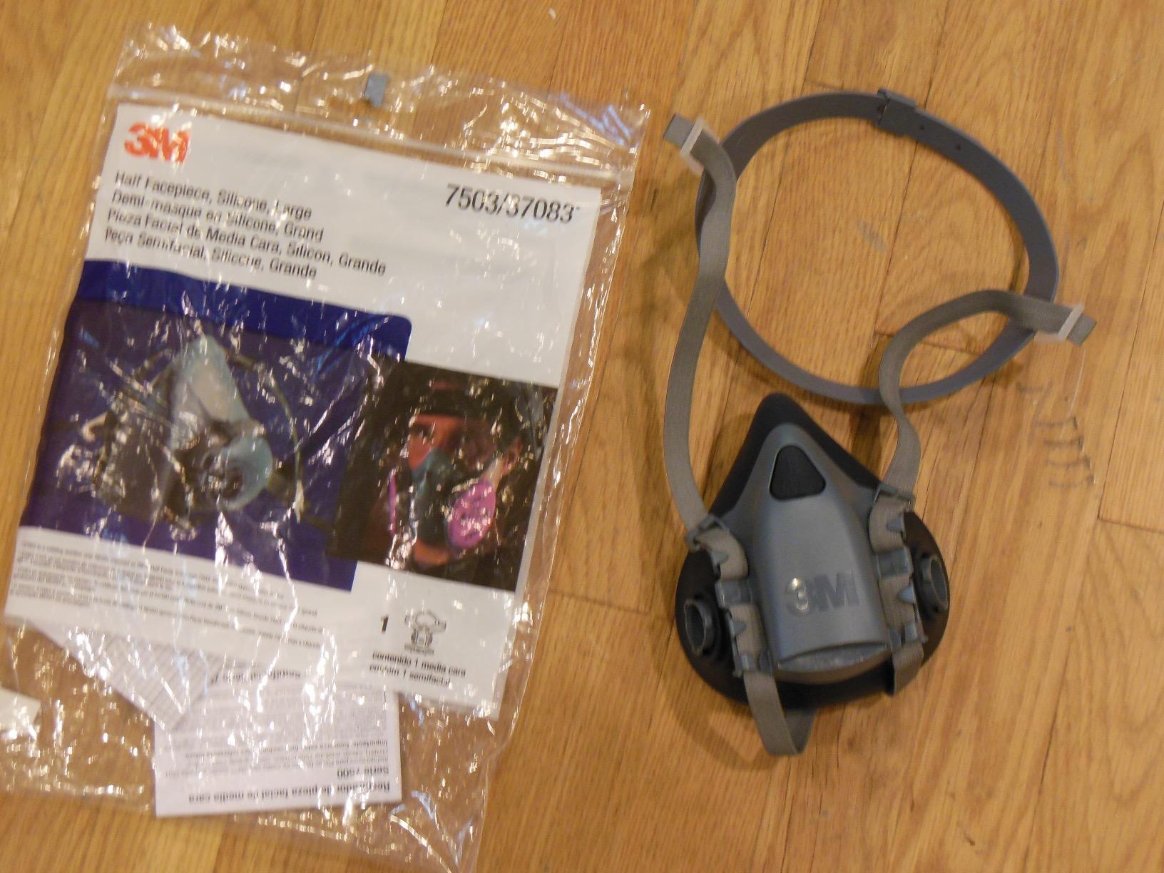 3M Reusable Respirator Half Facepiece 7502, NIOSH, 3M Cool Flow Valve, Integrated Dropdown Suspension, Medium customer photo 2