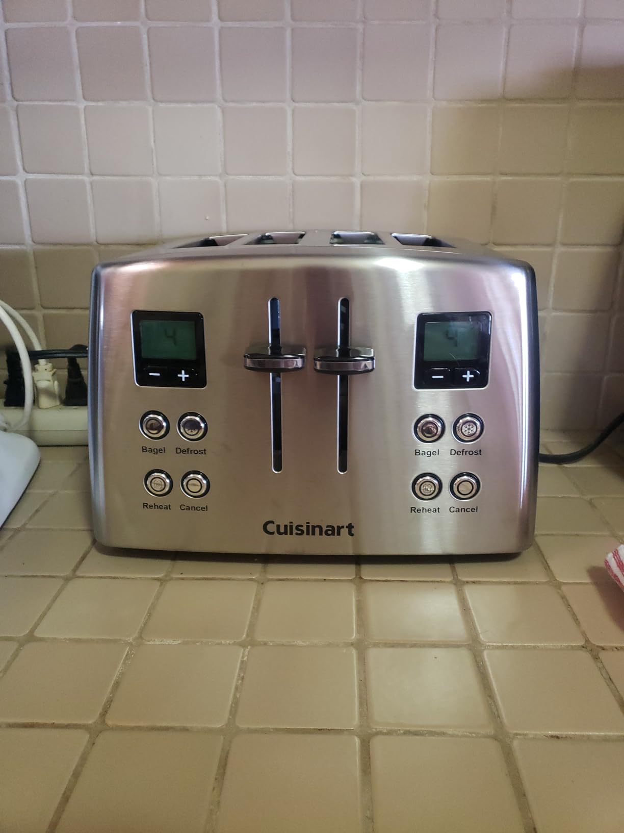 Cuisinart 4 Slice Countdown Motorized Toaster, Compact Design with Extra-Wide Slots, Defrost & Reheat Functions, CPT-435P1, Stainless Steel customer photo 2