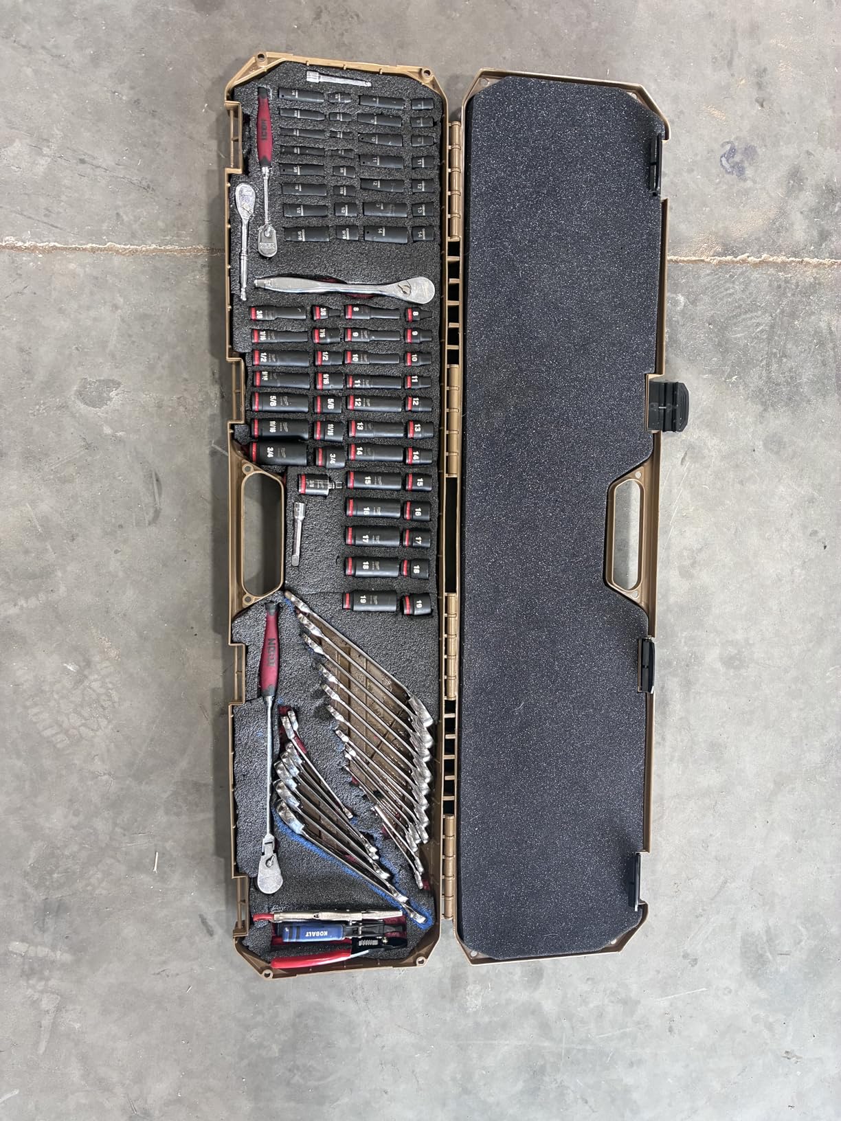Condition 1 Economy 42in Hard Case customer photo 1