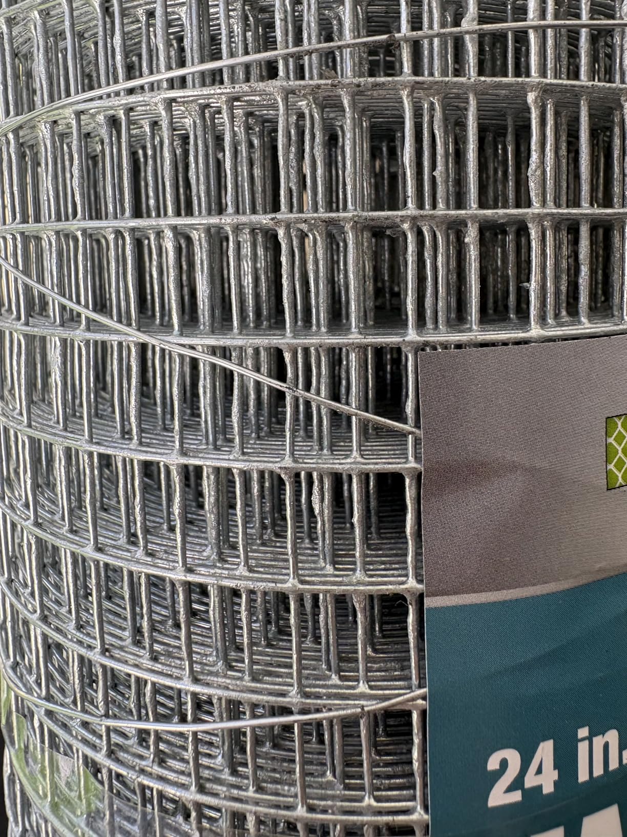 YARDGARD - 1/2 Inch Mesh Welded Wire Fence Hardware Cloth - 24 in. x 25 ft. 19-Gauge Galvanized Steel - for Chicken Coops | Garden Protection | Bird and Rabbit Enclosures customer photo 1