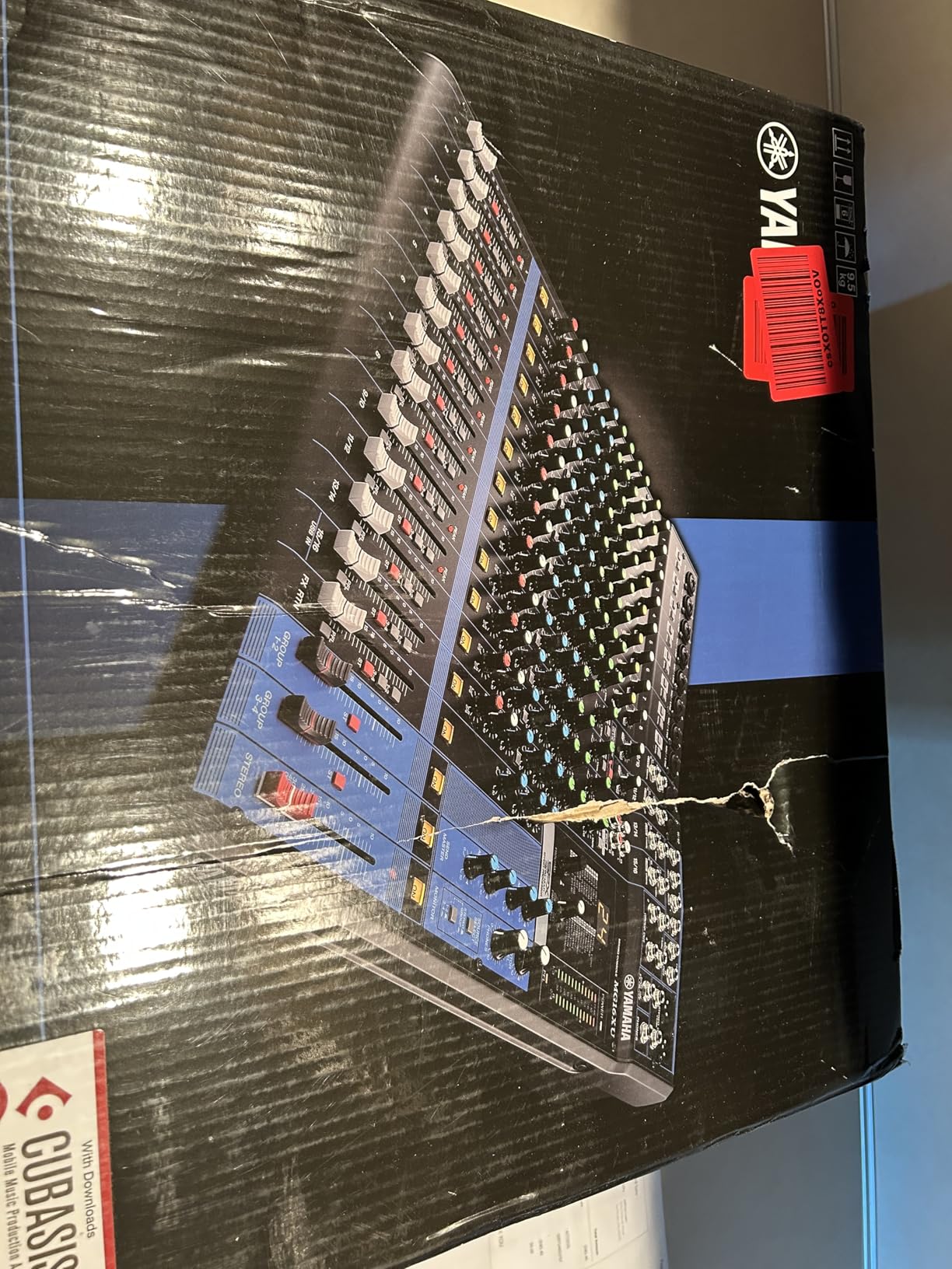 Yamaha MG16XU 16-Input 6-Bus Mixer with Effects customer photo 2